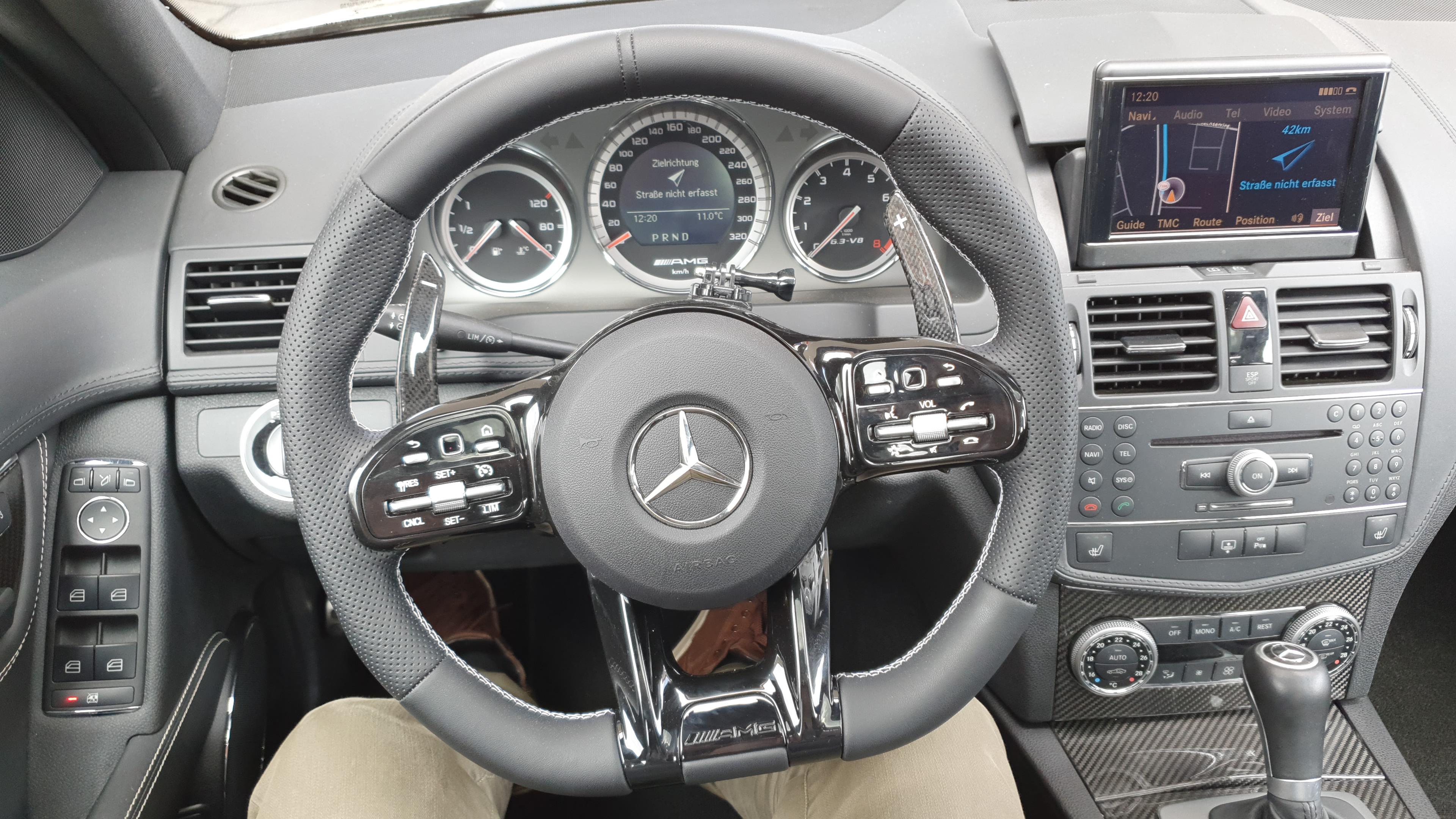 W204 C63 AMG The Steering Wheel Explained In Detail, 53, 58 OFF