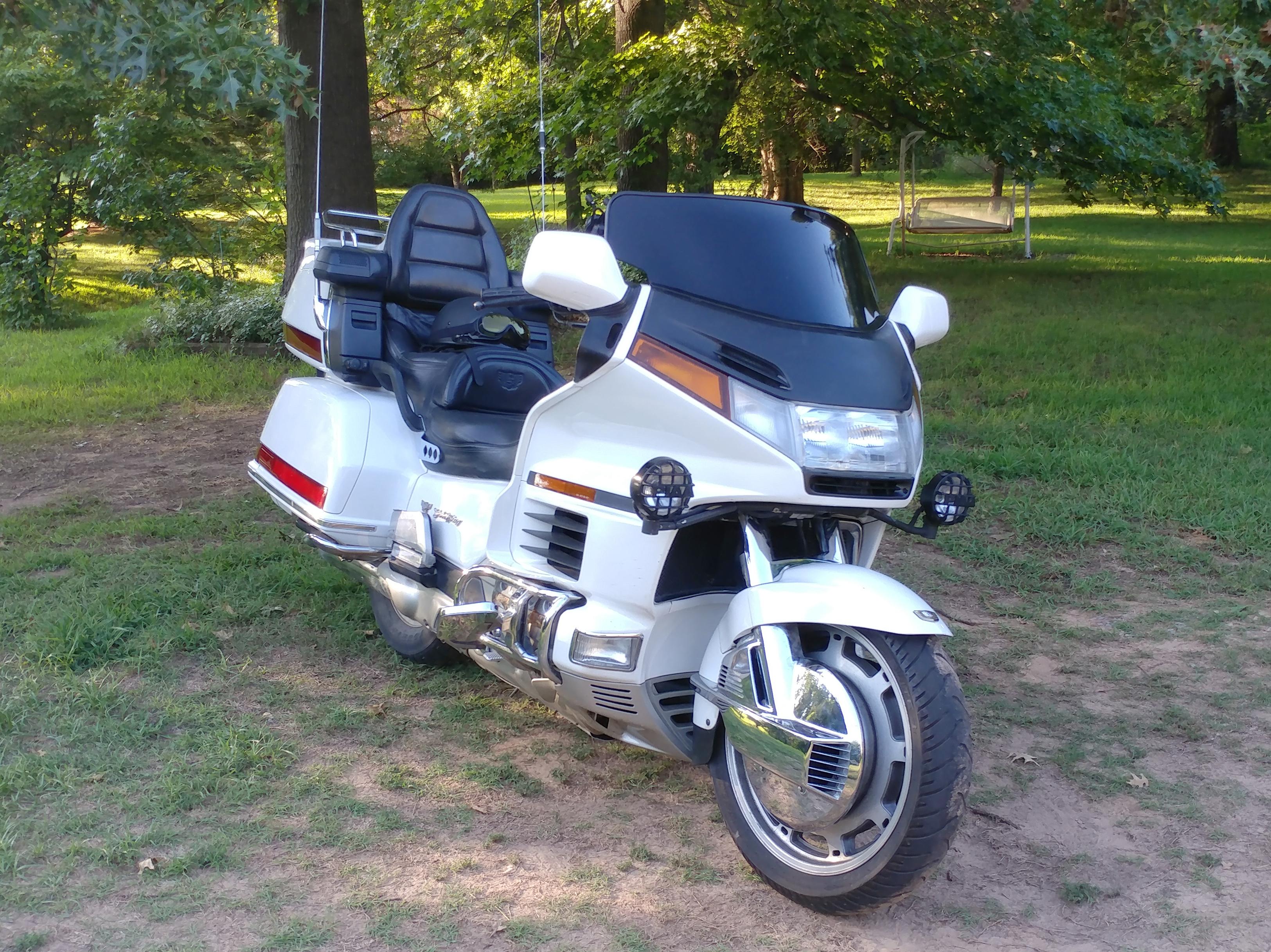 First dip 1996 Goldwing GL1500 windshield garnish r/plastidip