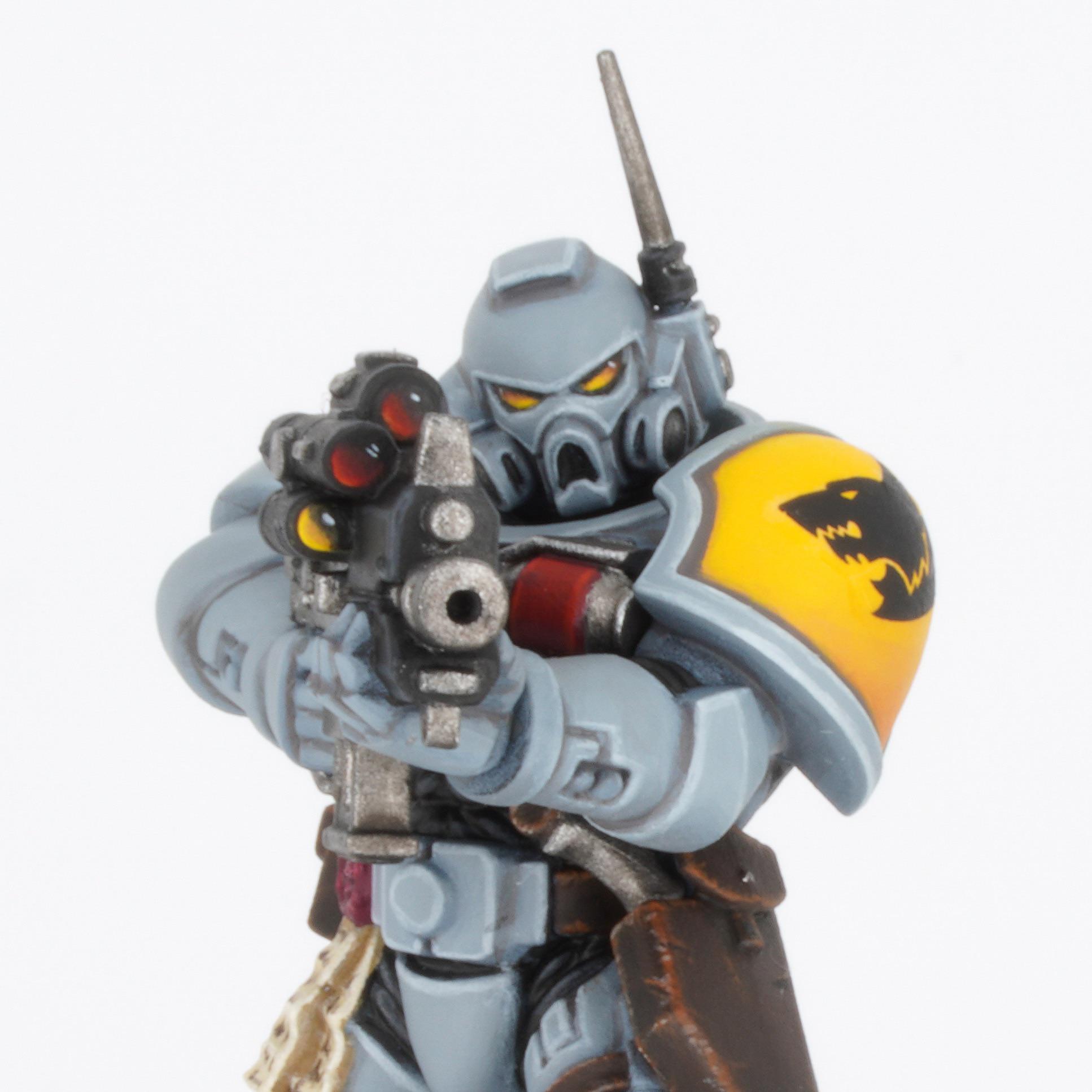 I like painting lenses, I love bright yellows and I wanted to try