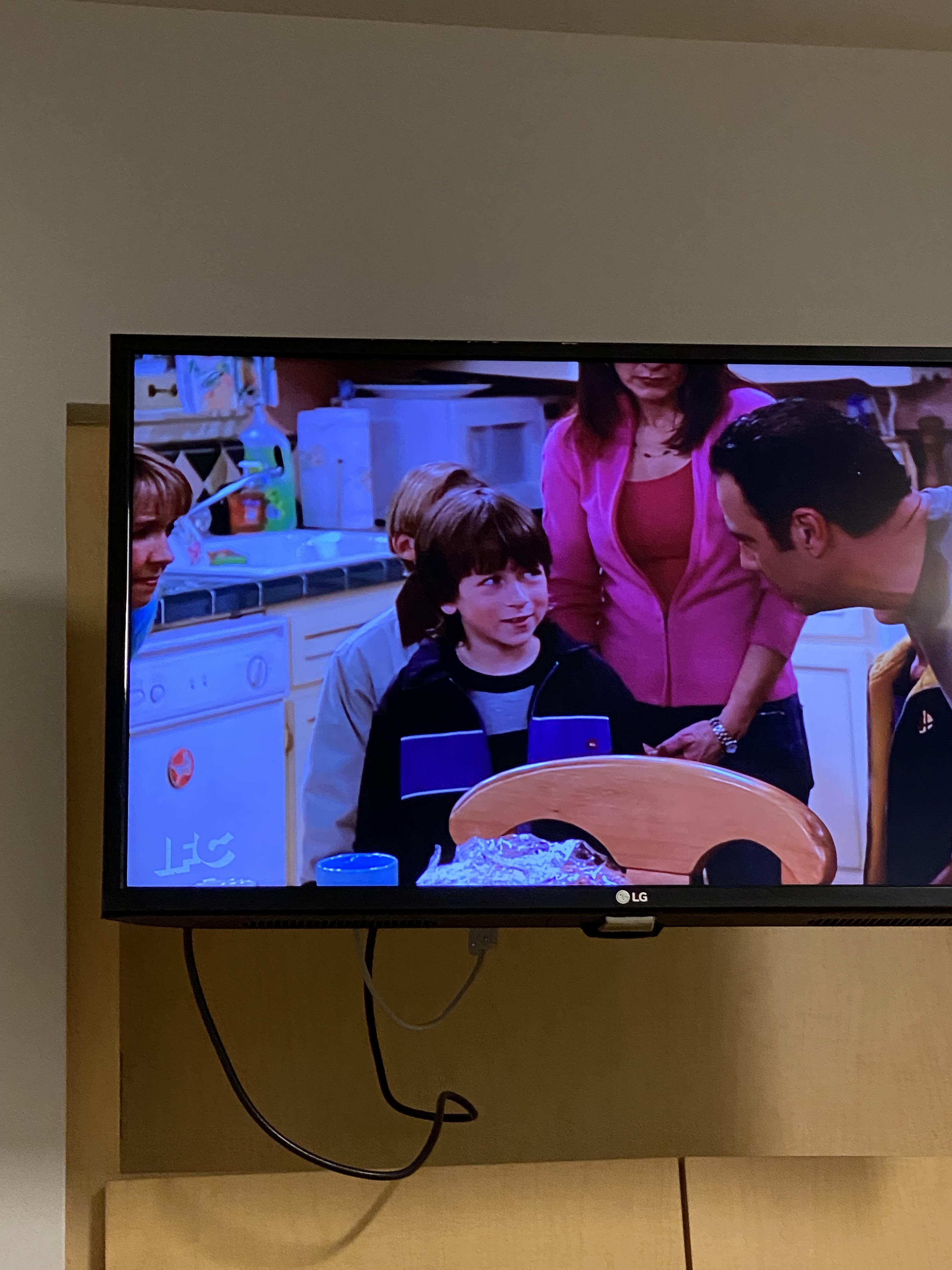 Spotted young Shawn on Everybody Loves Raymond r/psych