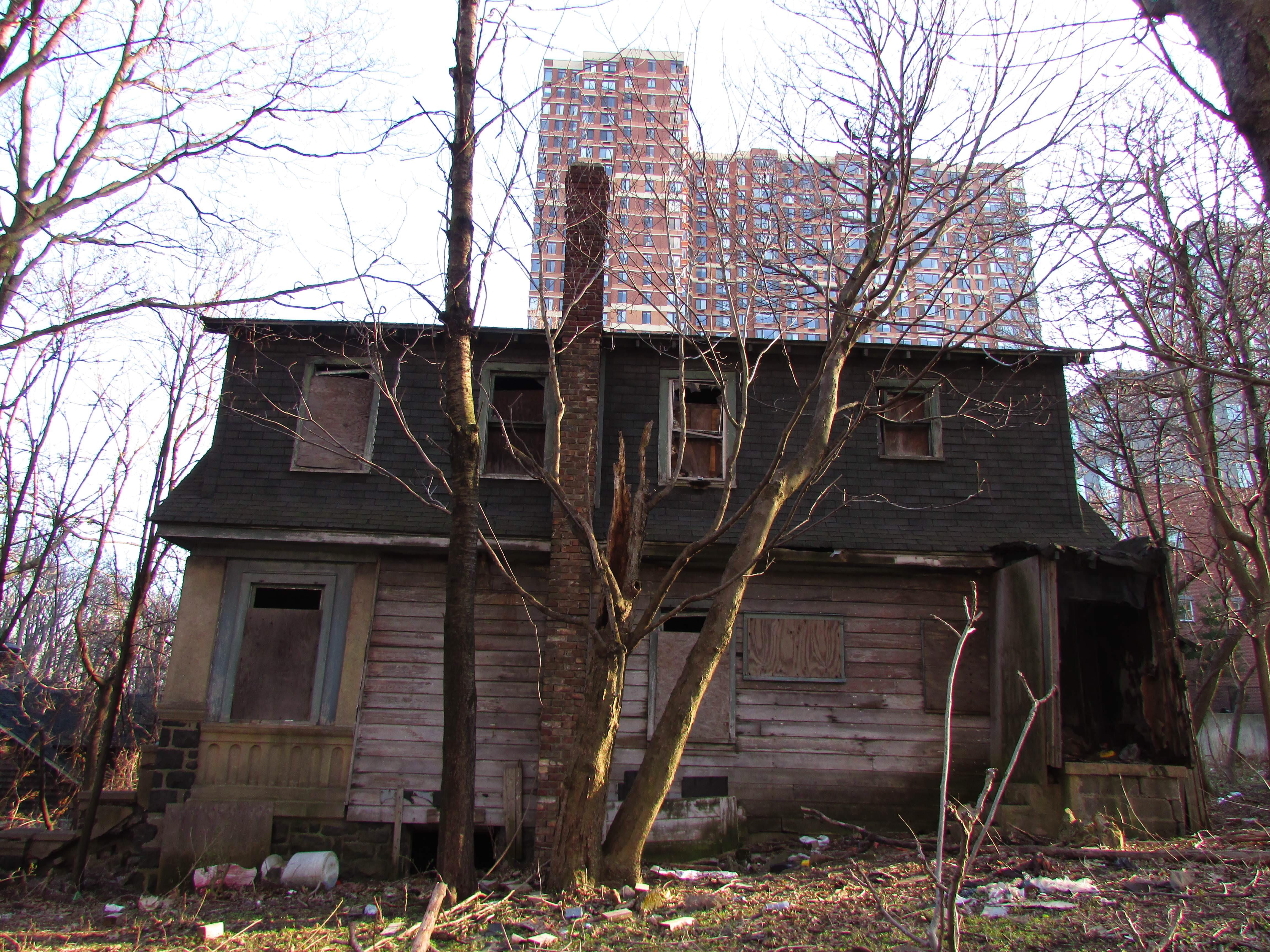 Pt. 2 Abandoned Houses in the shadow of the Washington Bridge