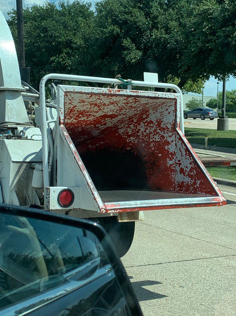 An unfortunate color choice for their wood chipper r/CreeHaa