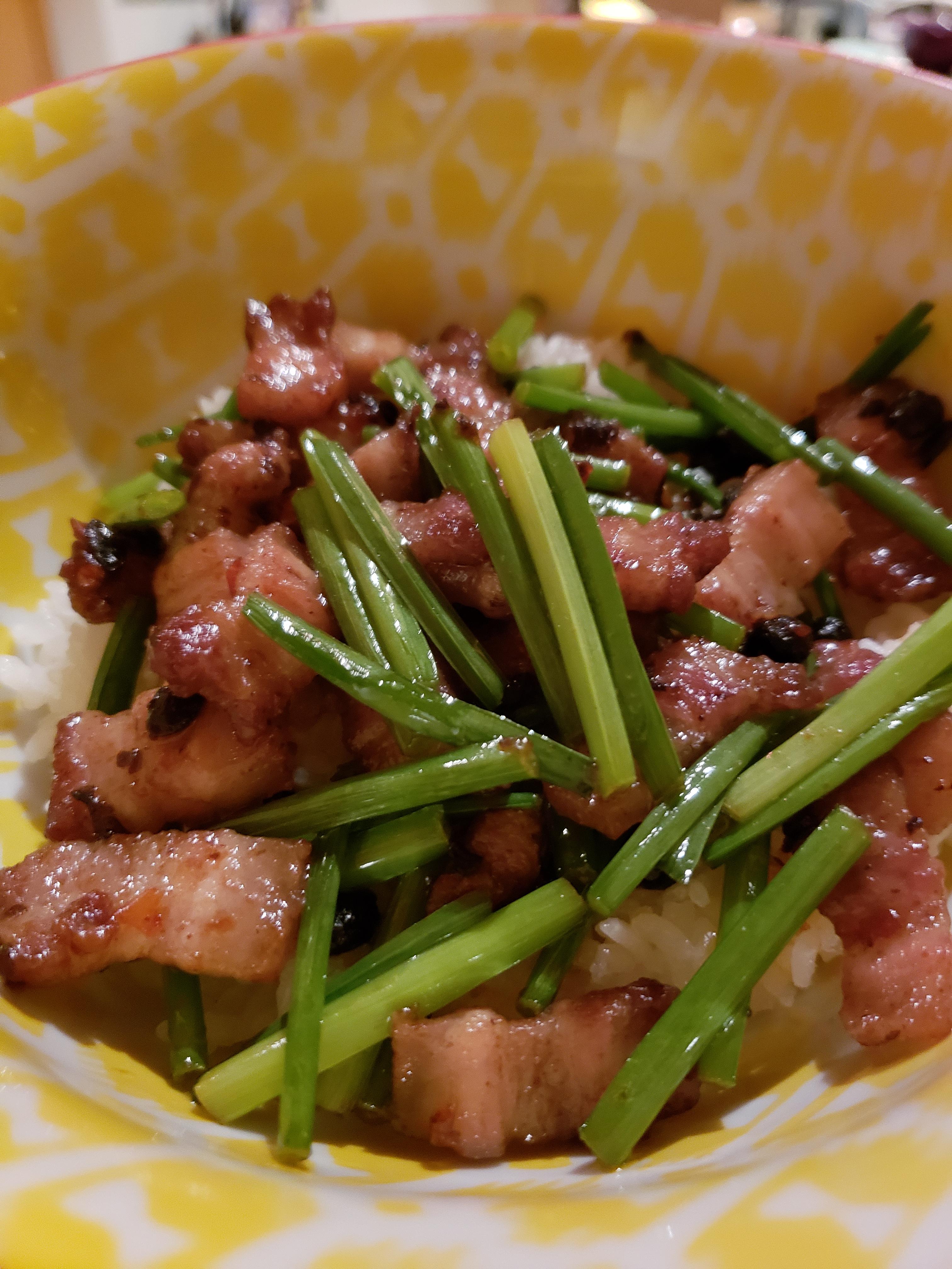 [Homemade] SaltFried Pork with Garlic Stems r/food