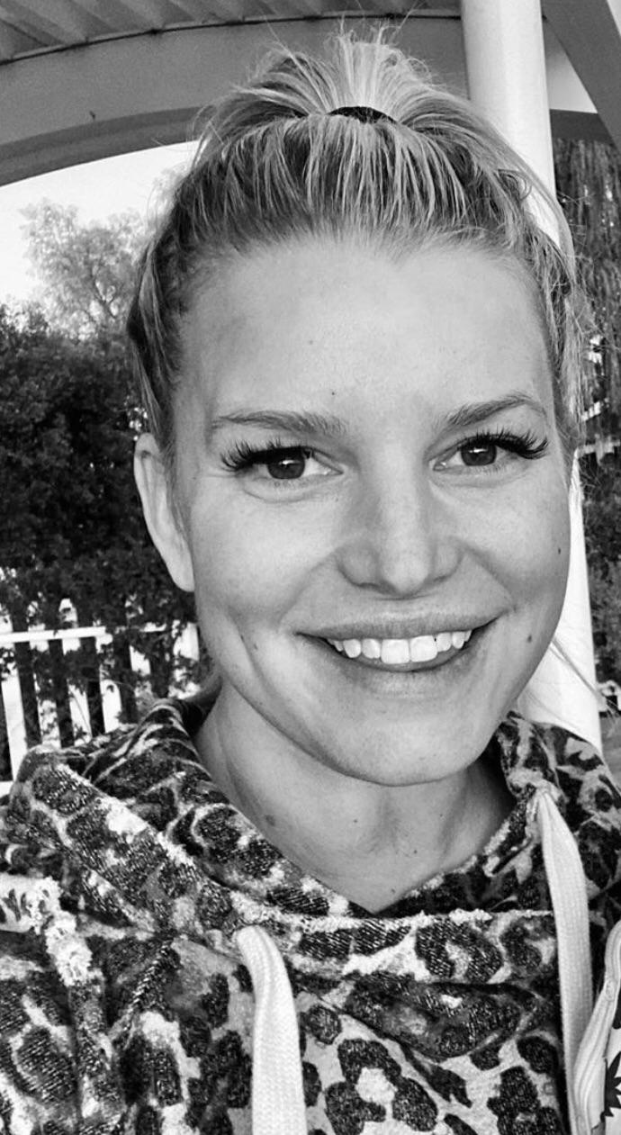 🔞IG 10-16-19 of Jessica Simpson NUDE | | CelebrityNakeds.com