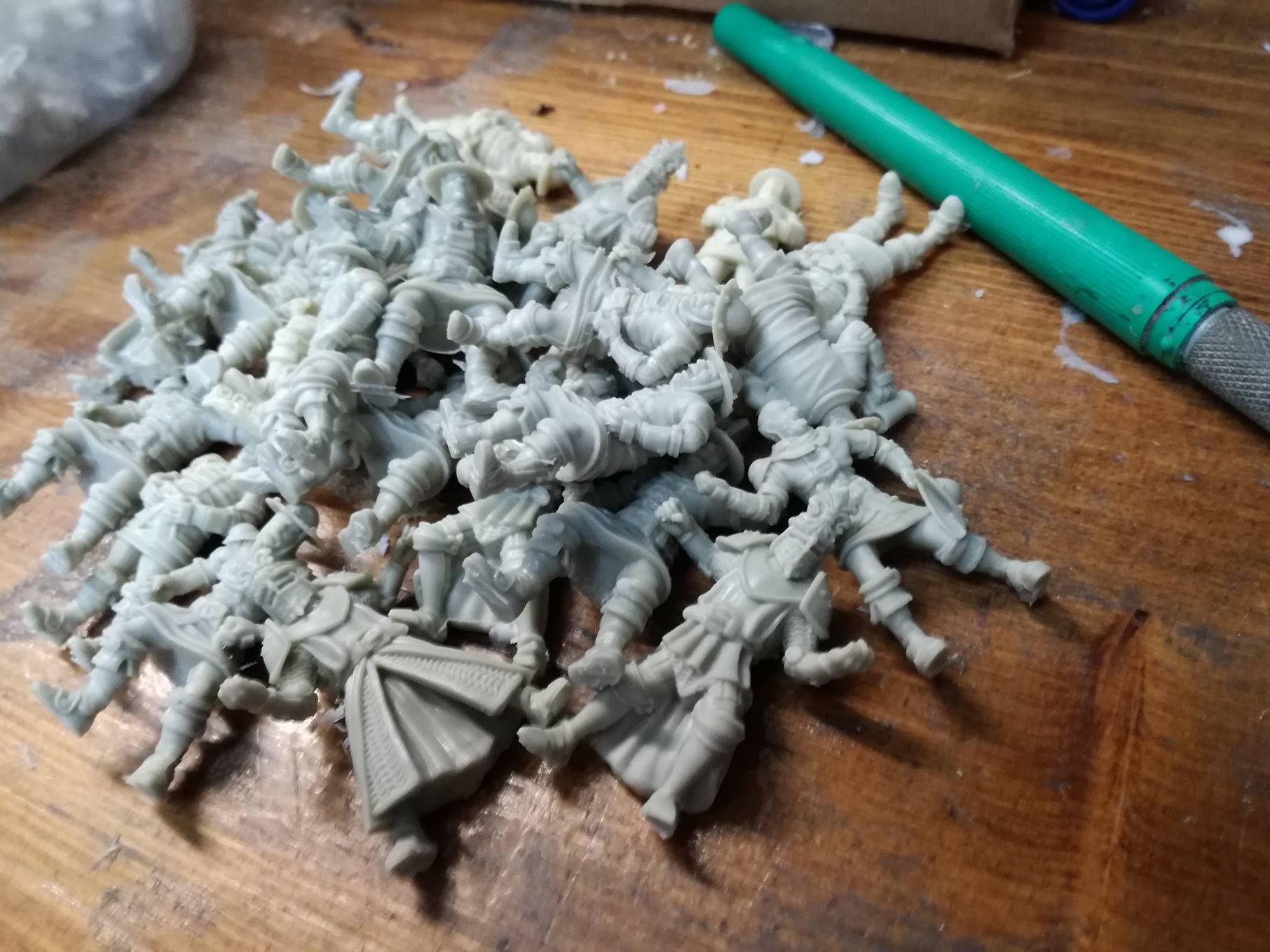 Resin miniatures production ! r/bloodbowl
