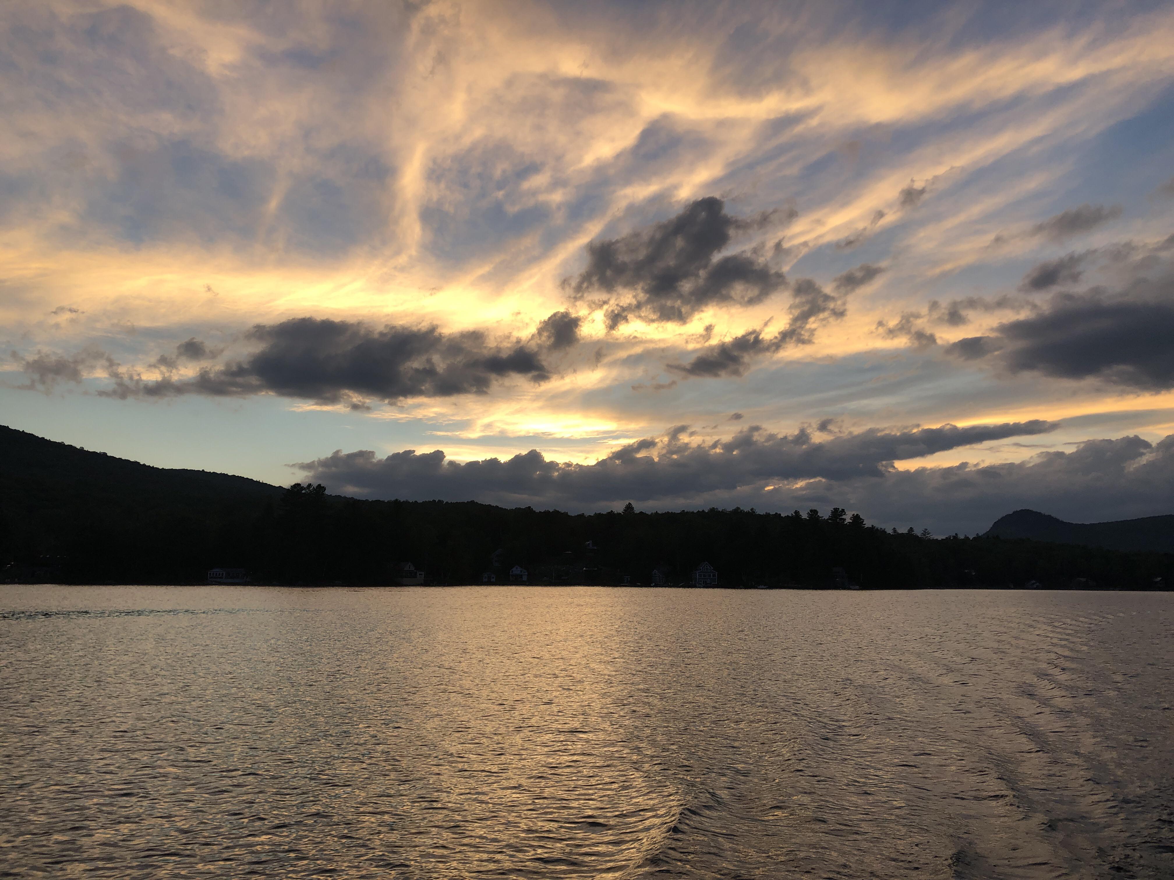 The sky over Lake Groton was beautiful tonight r/vermont