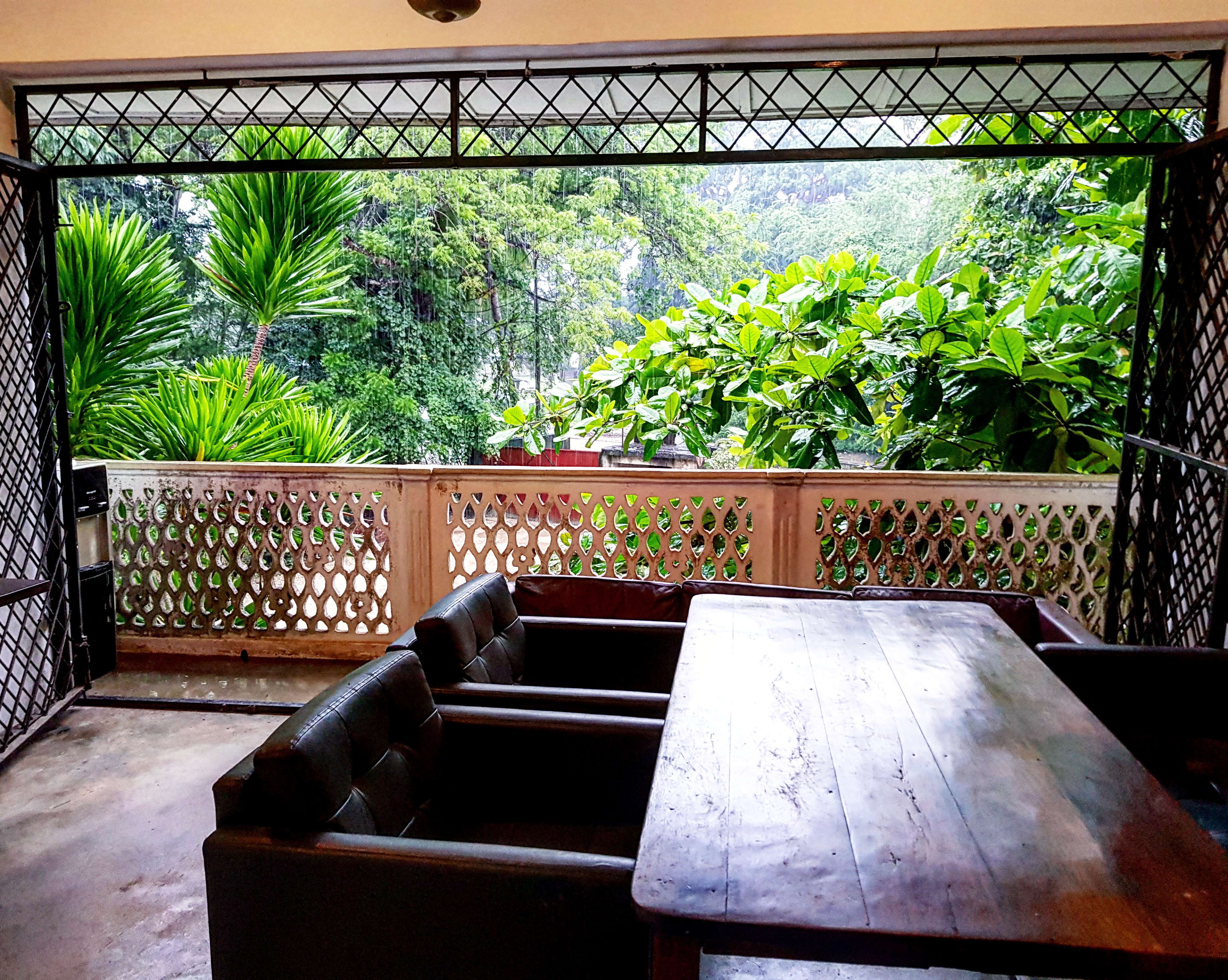 My office in Zanzibar r/CozyPlaces