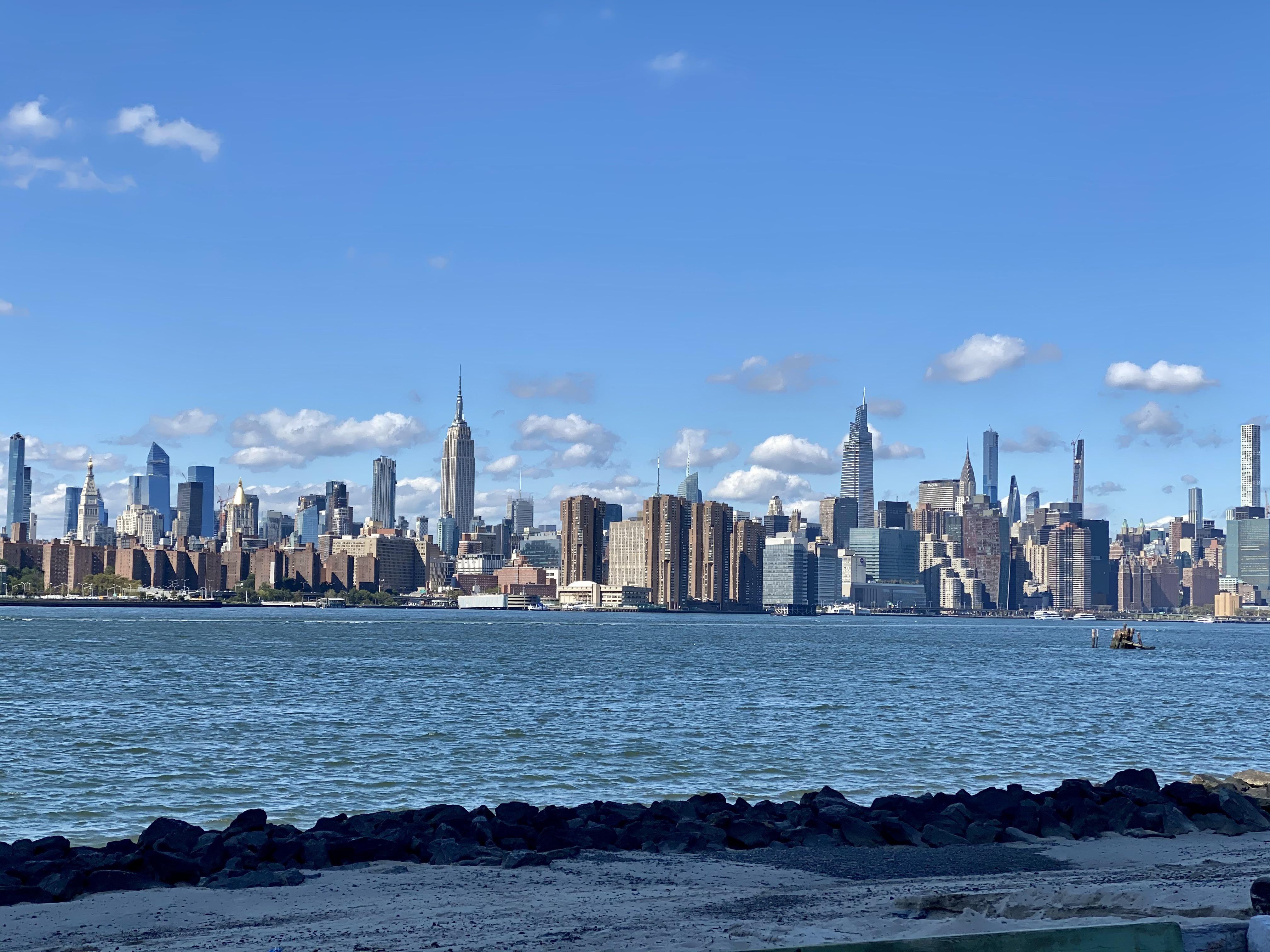 View of Manhattan from Williamsburg [OC] r/skylineporn