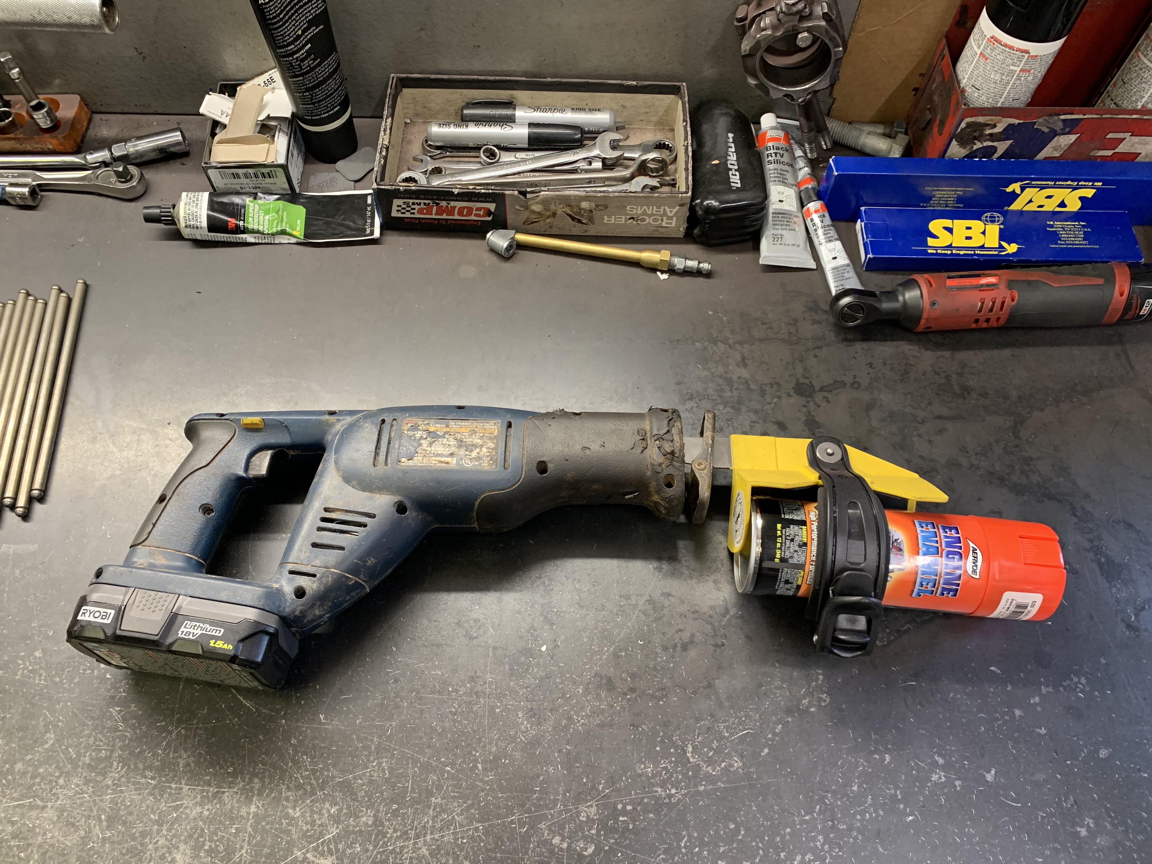 TIL saw powered paint can shakers are a thing r/specializedtools