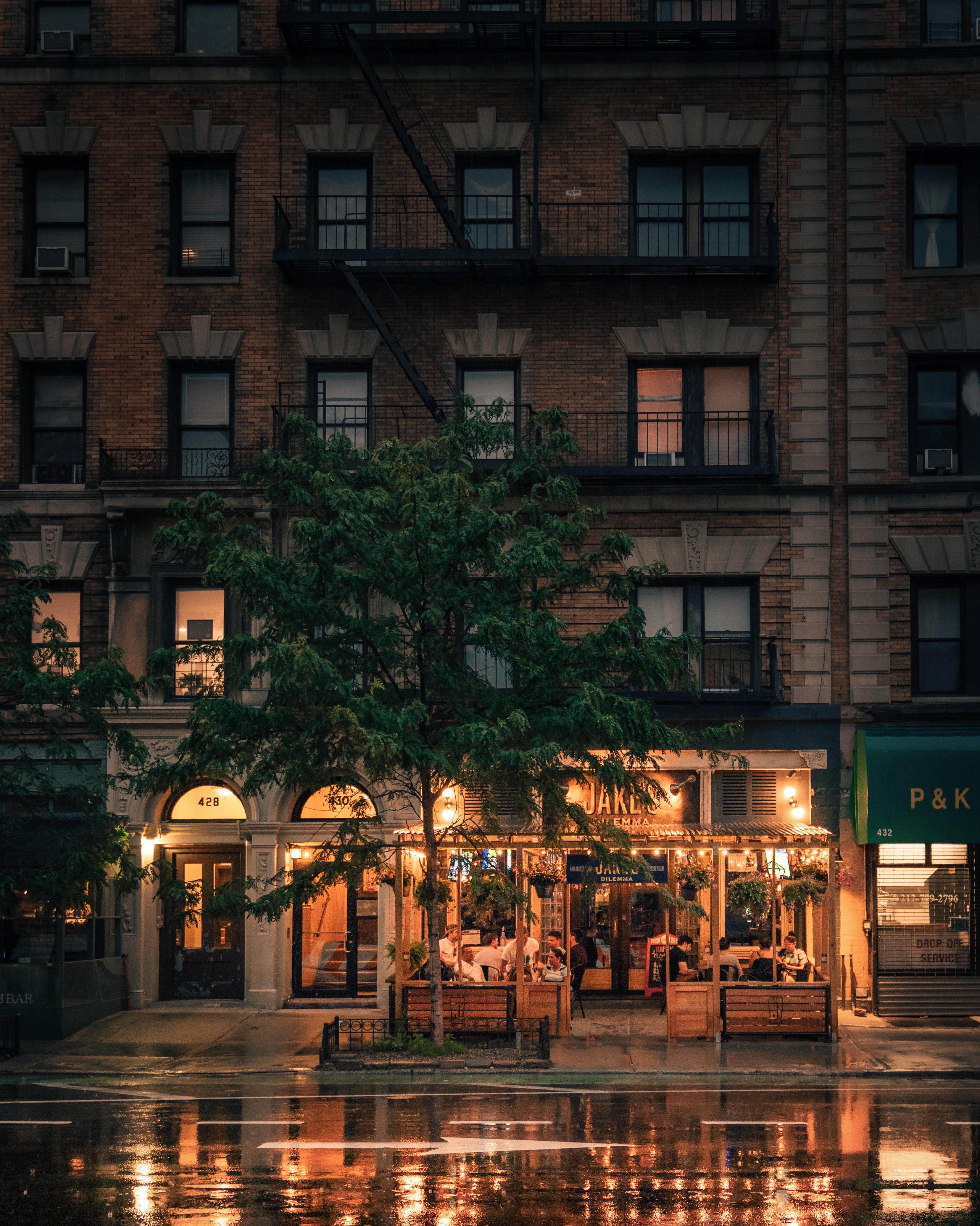 A cozy restaurant during a rainstorm in New York City r/CityPorn