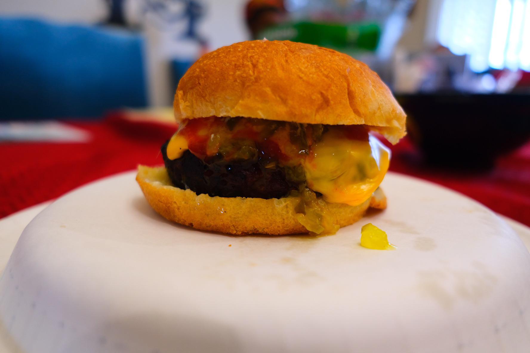 [Homemade] A simple cheeseburger with ketchup, mayo, dijon mustard, and