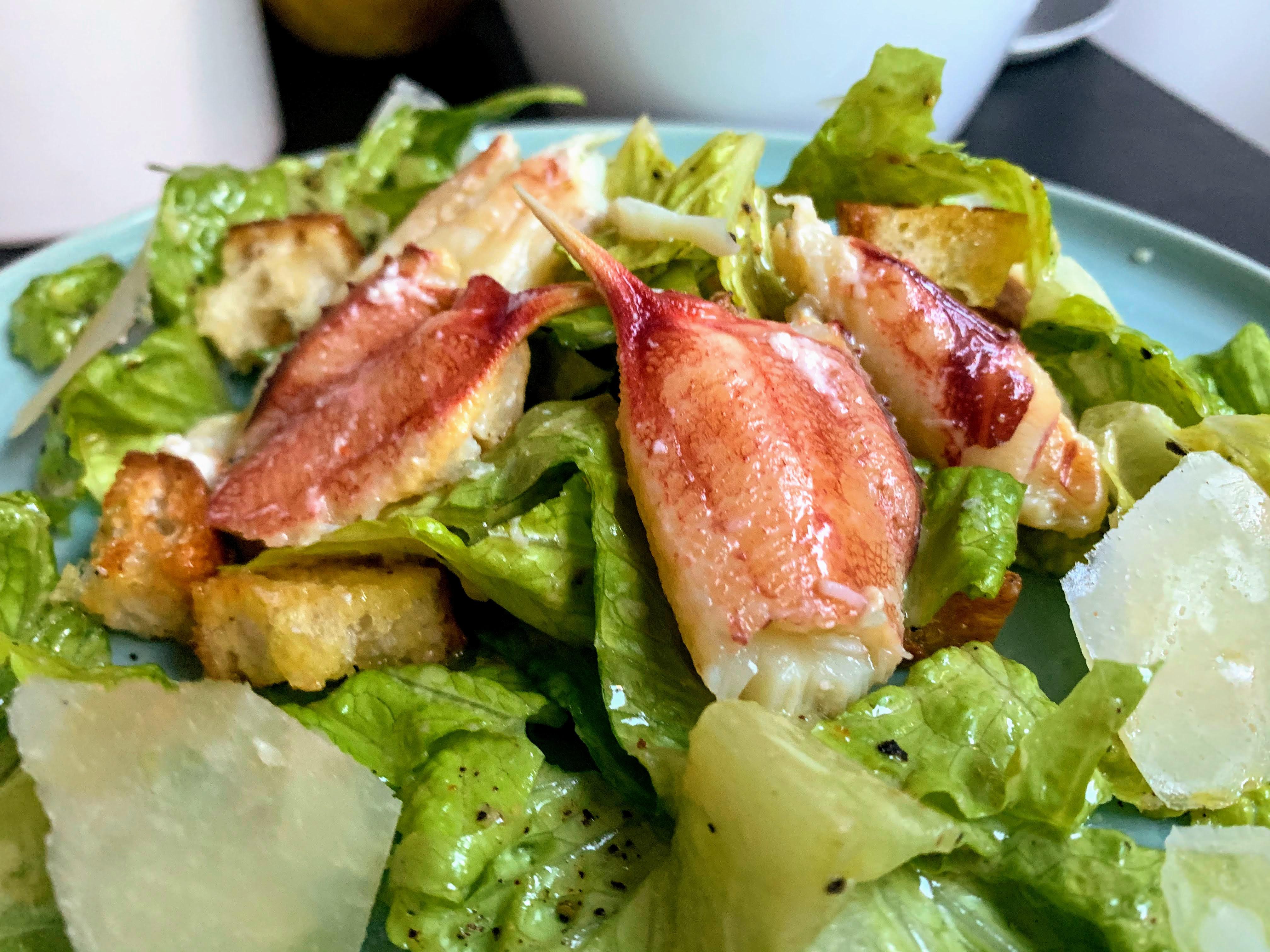 [homemade] Dungeness Crab Caesar Salad r/food