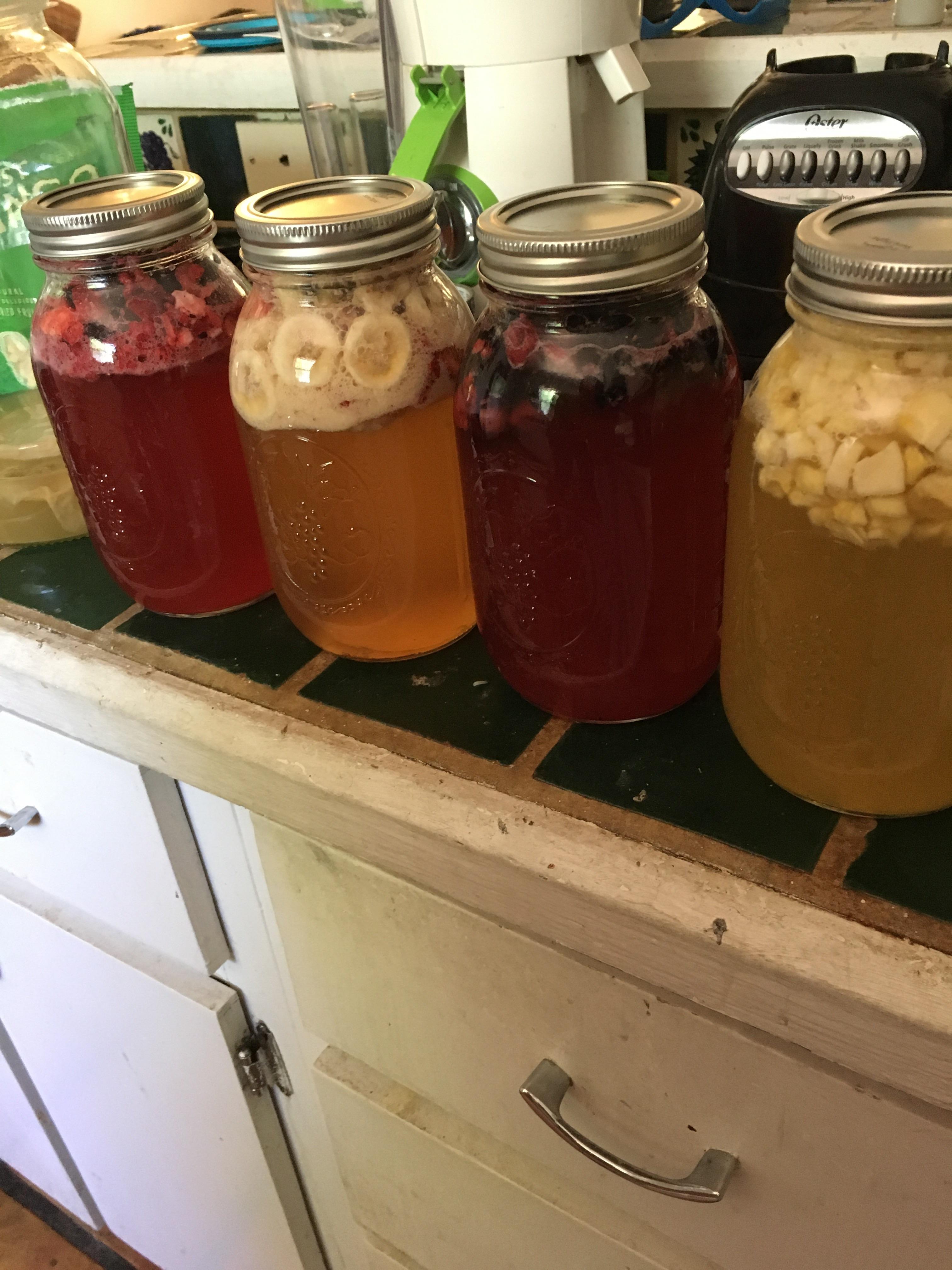 In order, mango pineapple, raspblack berry, strawberry banana, mixed