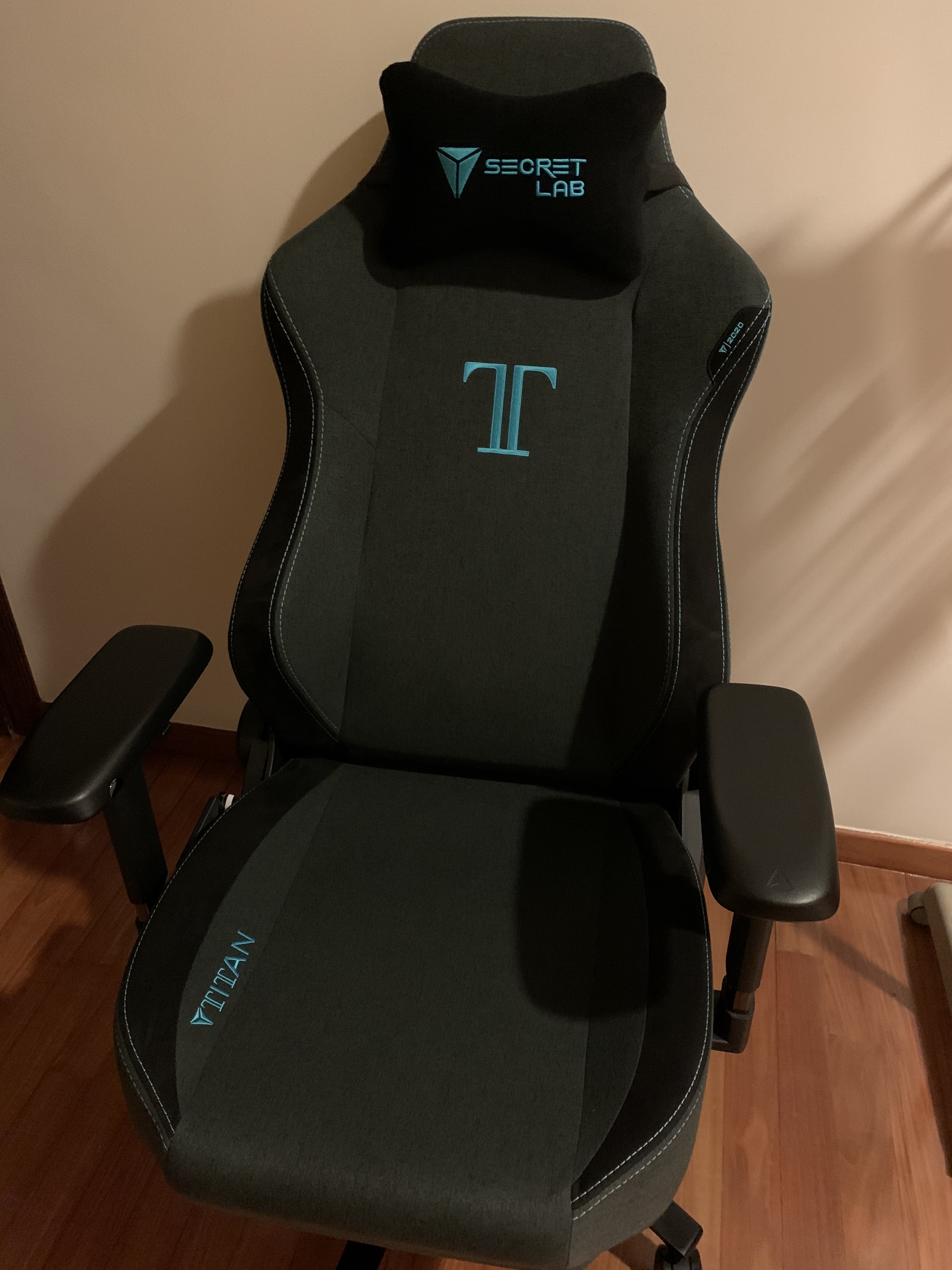 Secretlab Chairs Reddit Lightning Review Secretlab Omega Stealth