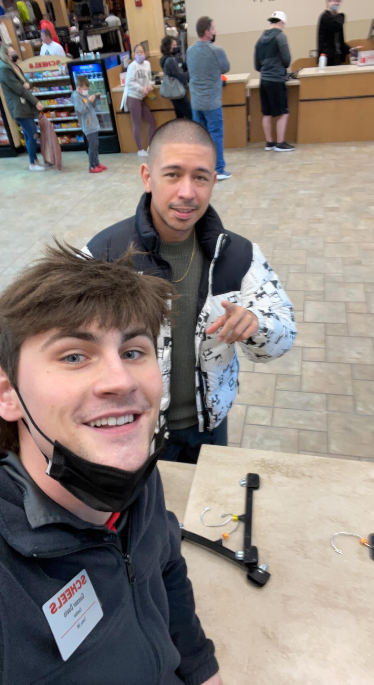 Downloaded Reddit for this r/noelmiller