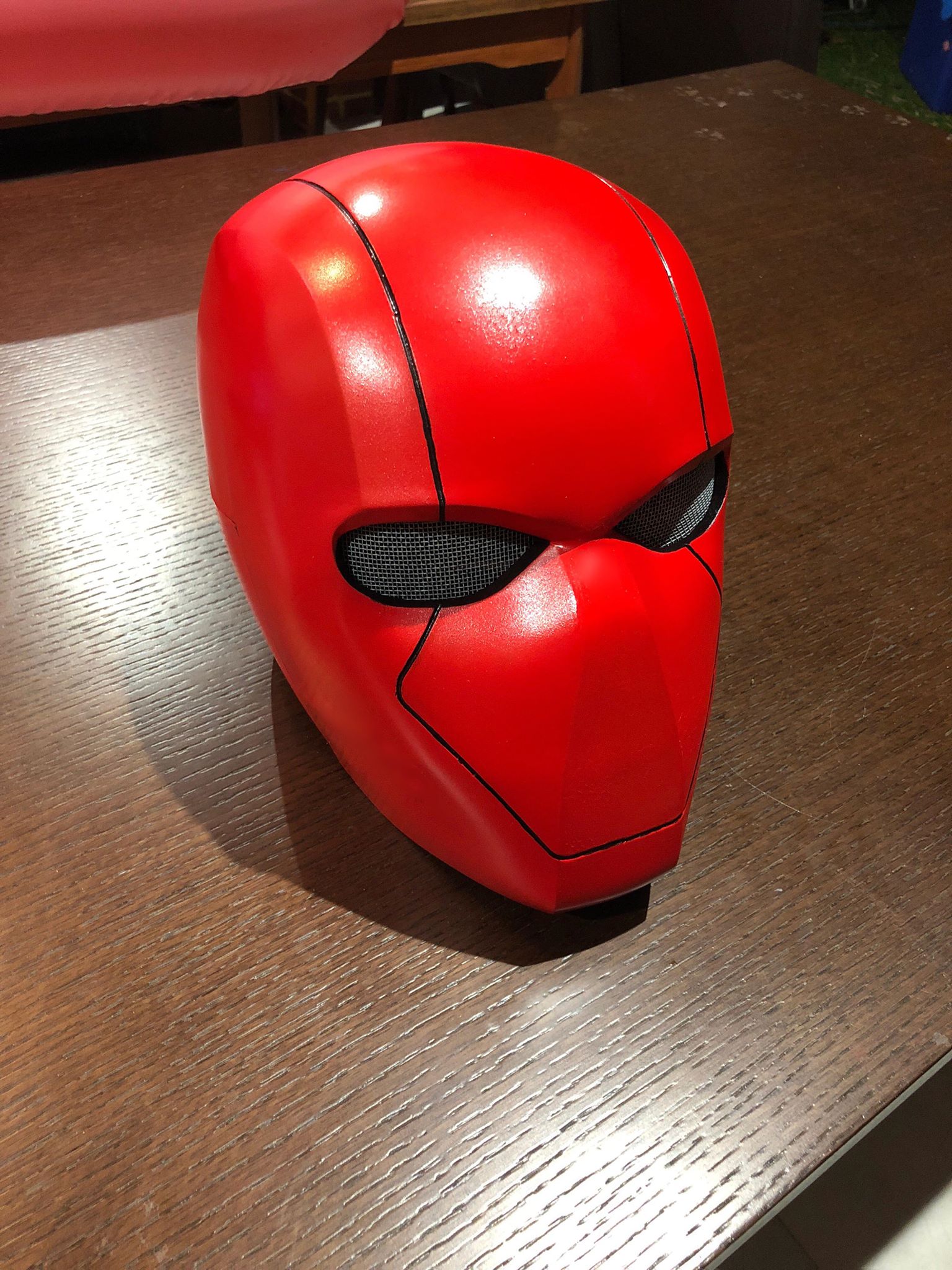[Self] I created a red hood mask ) r/cosplayprops