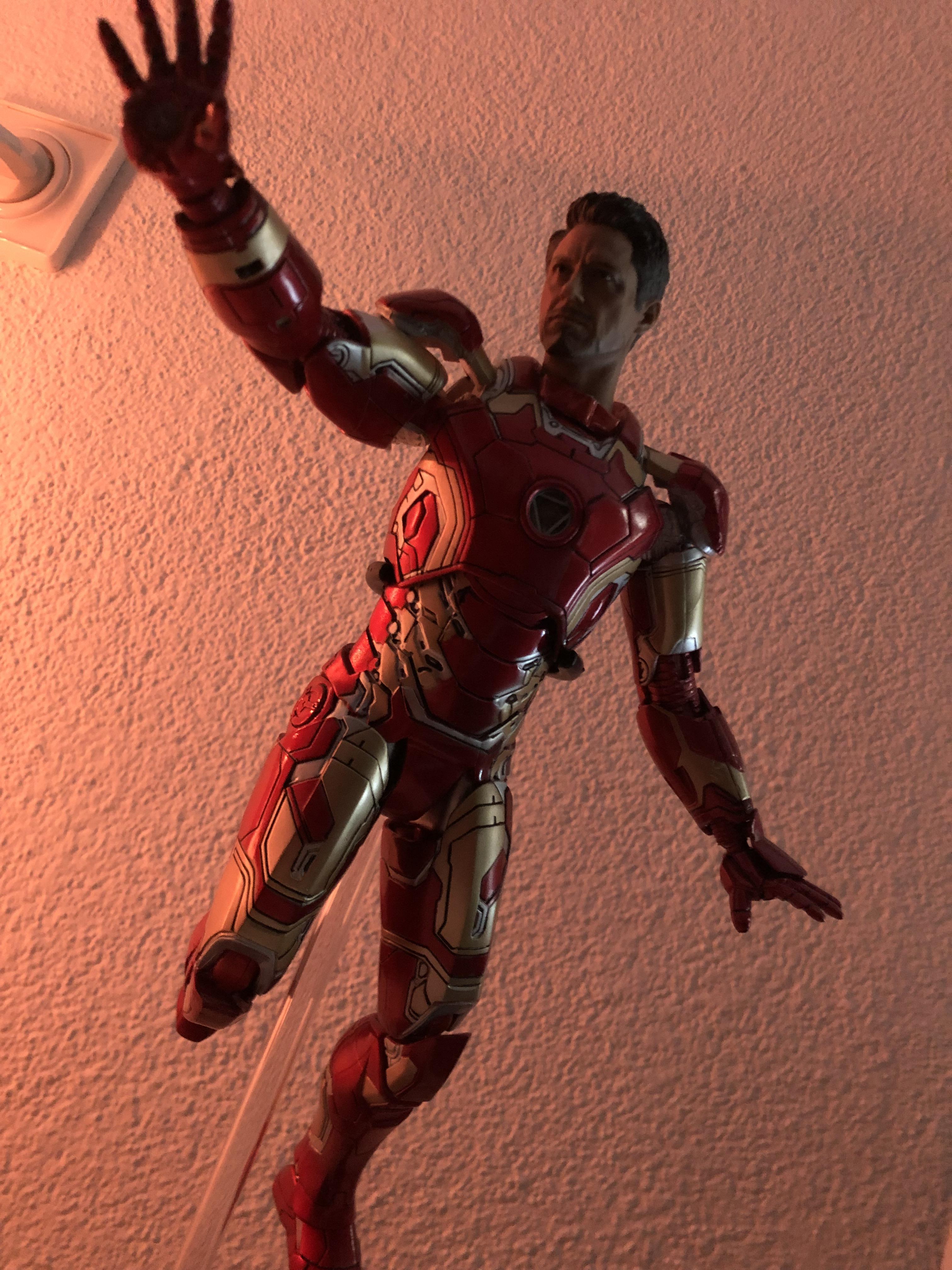 I am.. Iron Man [1/6 scale action figure] r/marvelstudios
