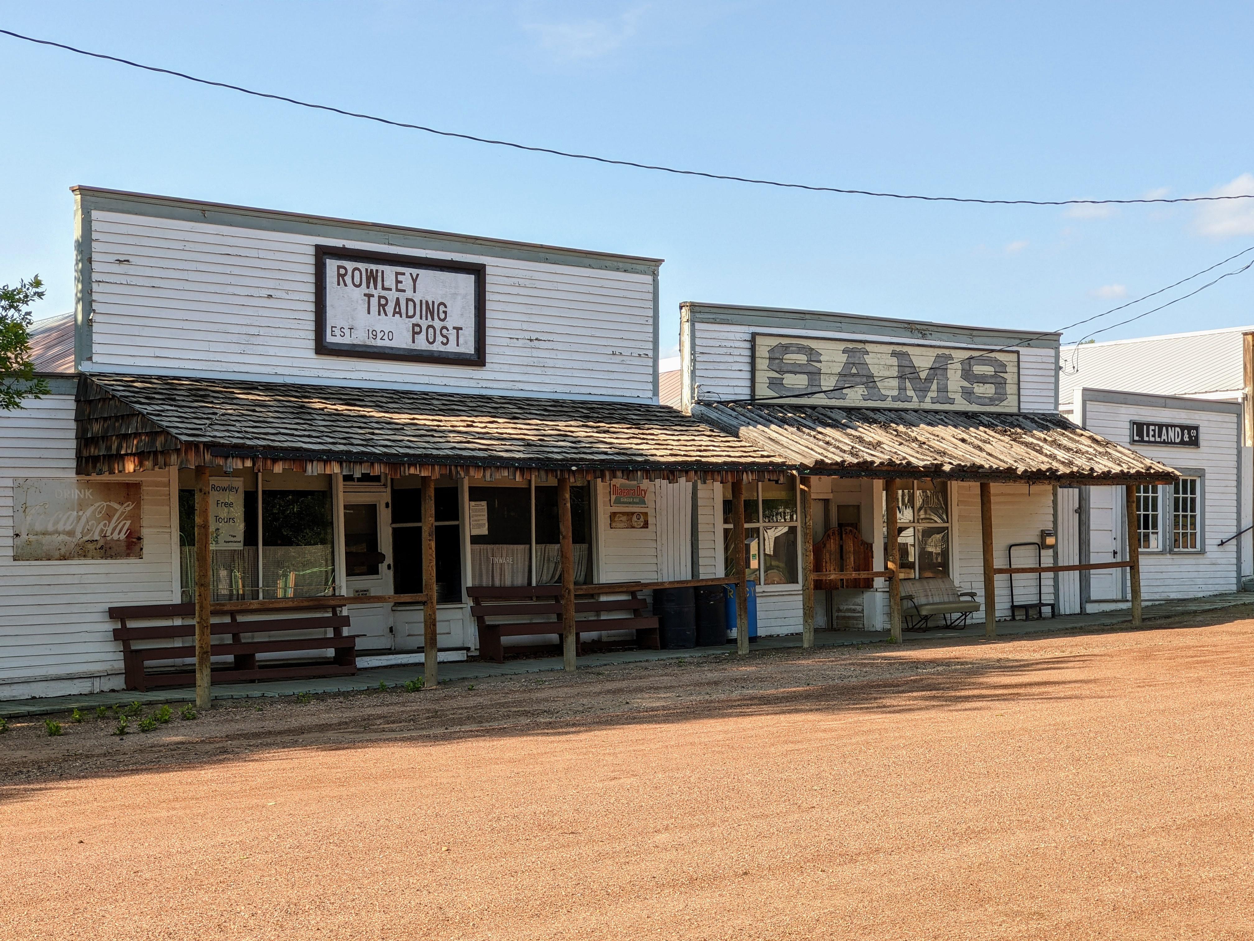 Main Street of a ghost town Rowley, AB r/alberta