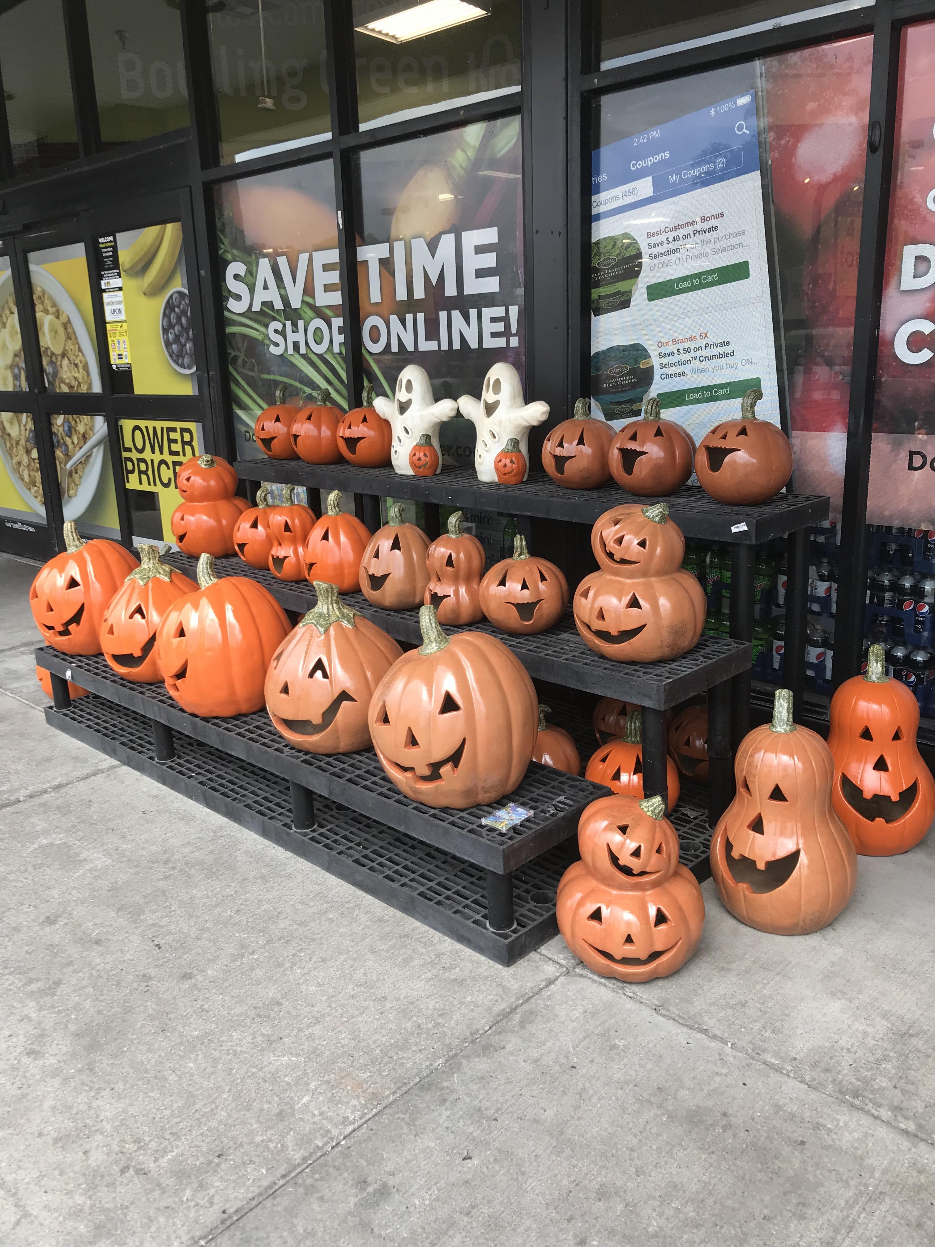 Local Kroger getting in the spooky spirit 👻 r/halloween
