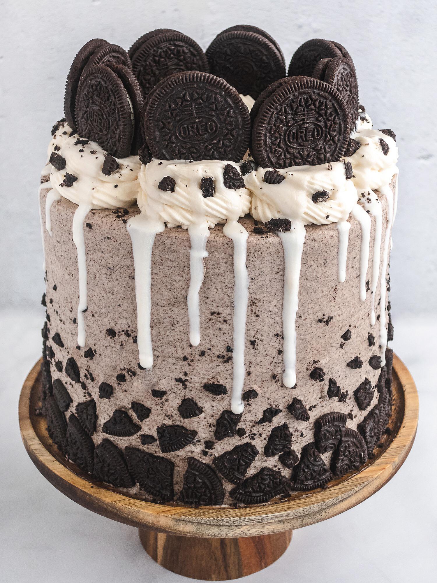 I made this vegan Cookies and Cream Cake with chocolate cake layers, Oreo frosting and dairy