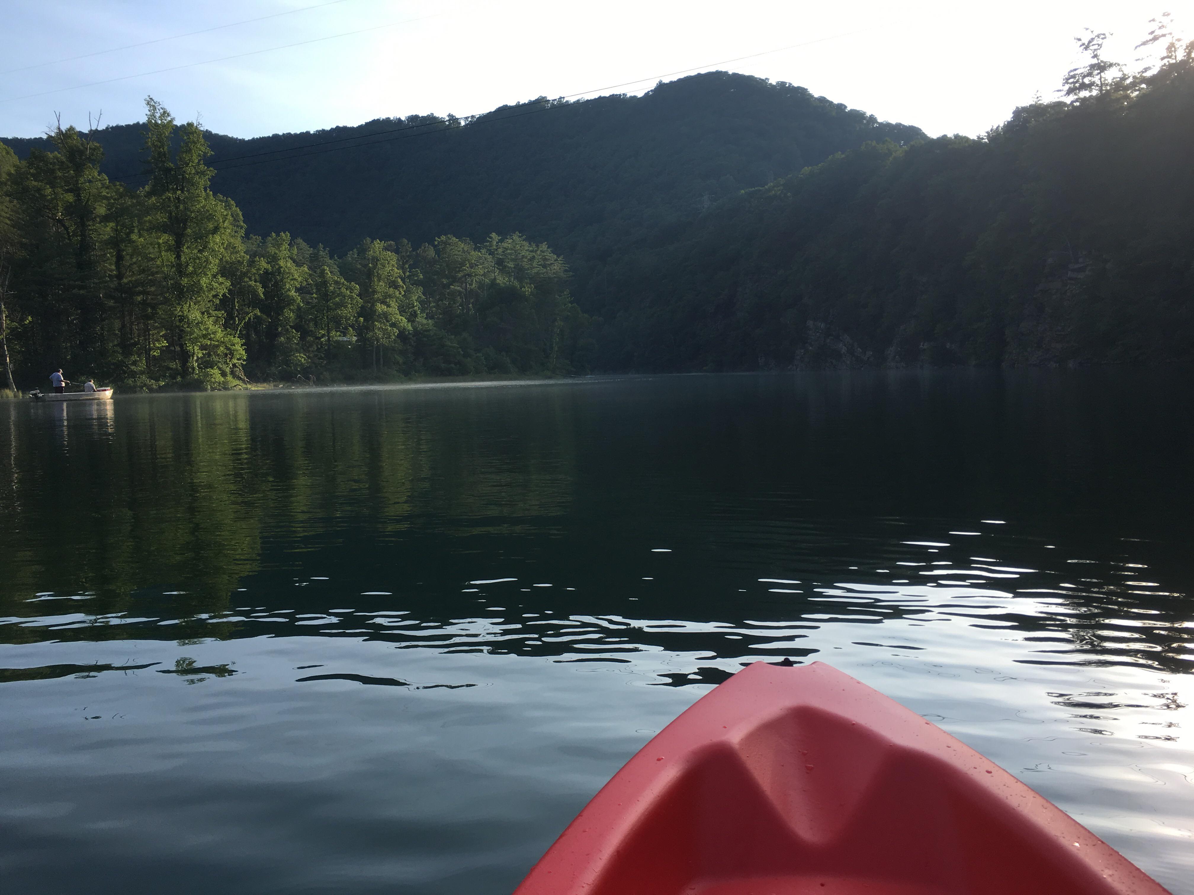 Perfect day at Wilbur lake in northeast Tennessee today. r/Kayaking