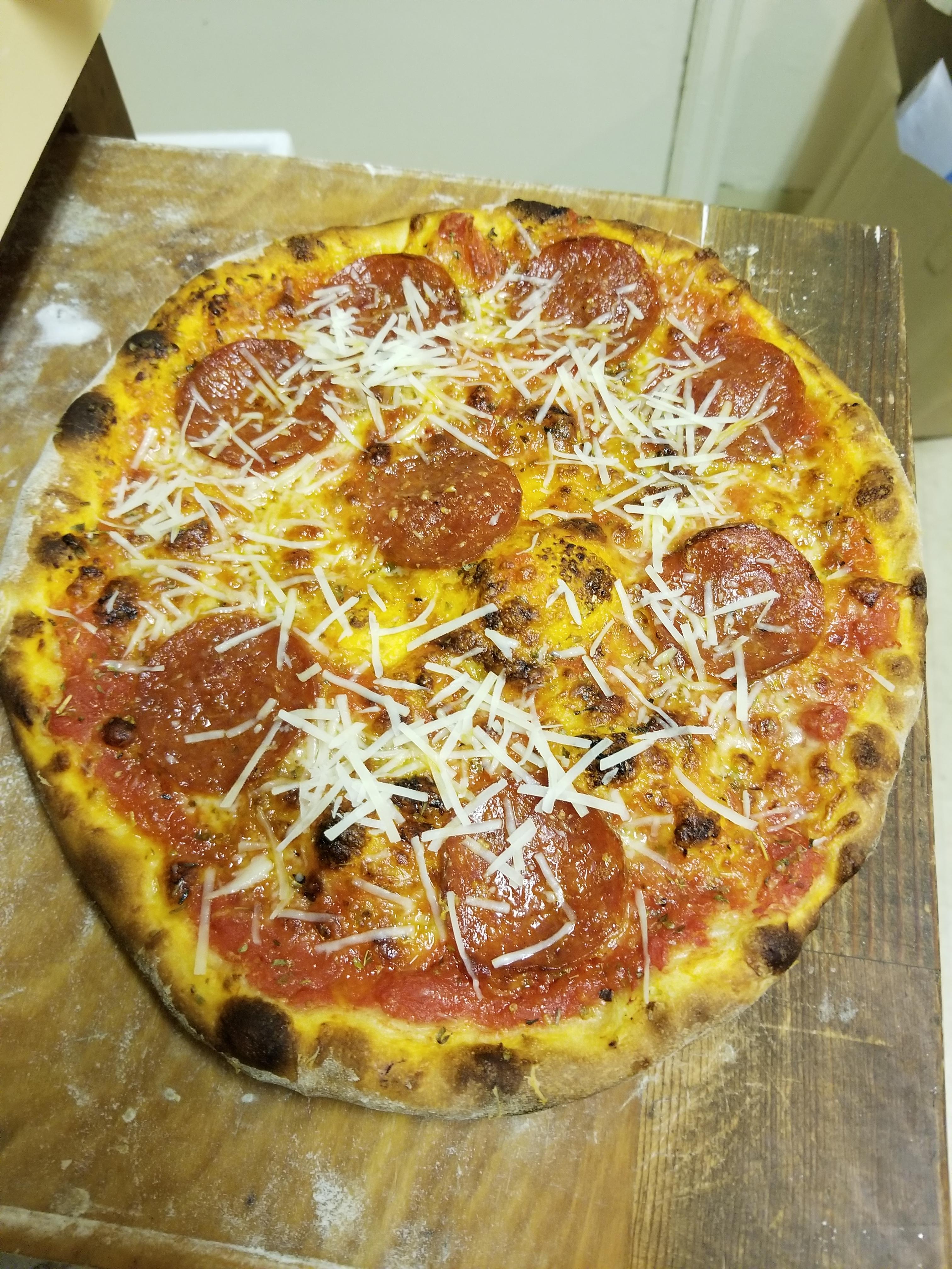 [Homemade] Brooklyn Style Pepperoni Pizza r/food