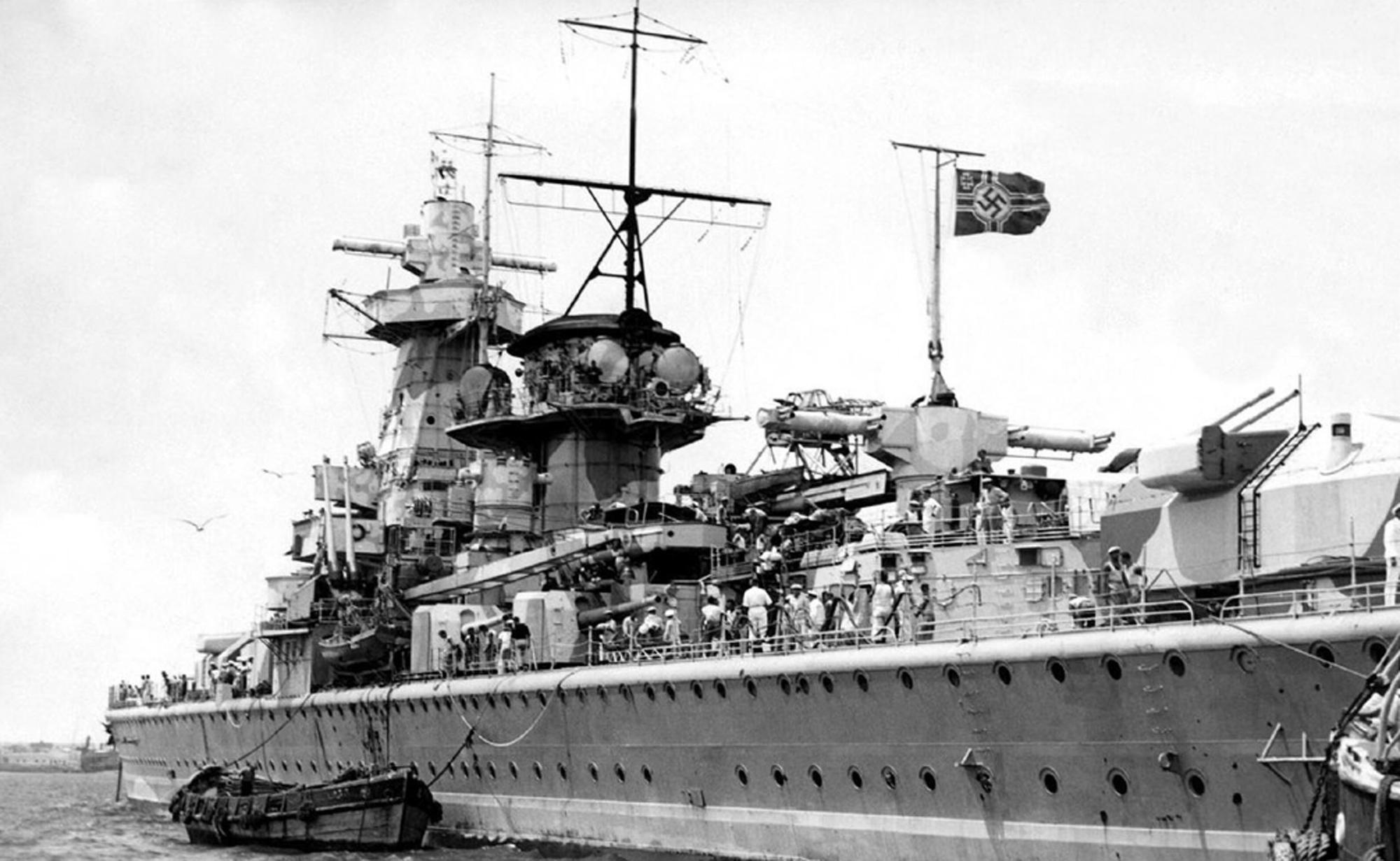 German "pocket battelship" Admiral Graf Spee in Montevideo after the
