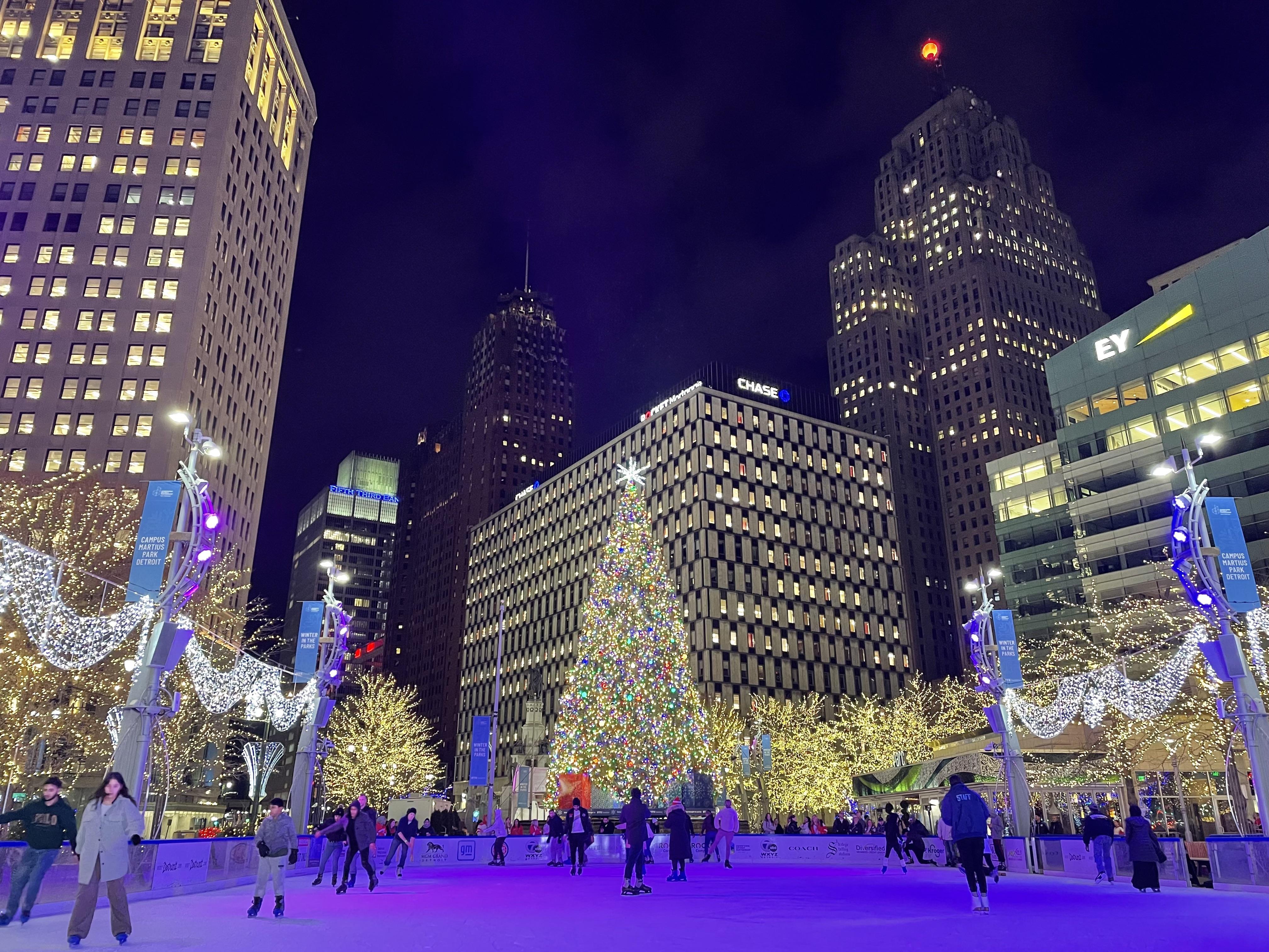 Downtown Detroit r/pics
