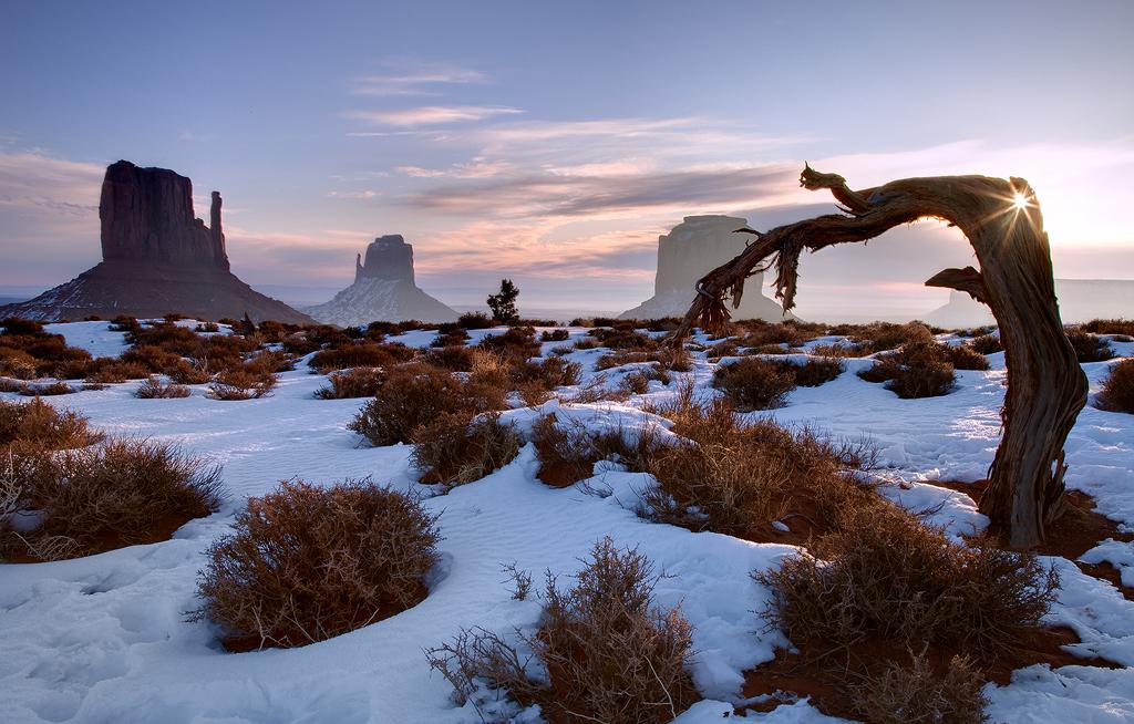 Winter in Monument Valley, Utah r/desertporn