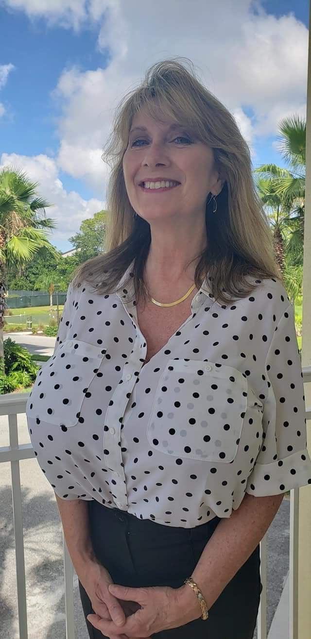Nice necklace r/gilf