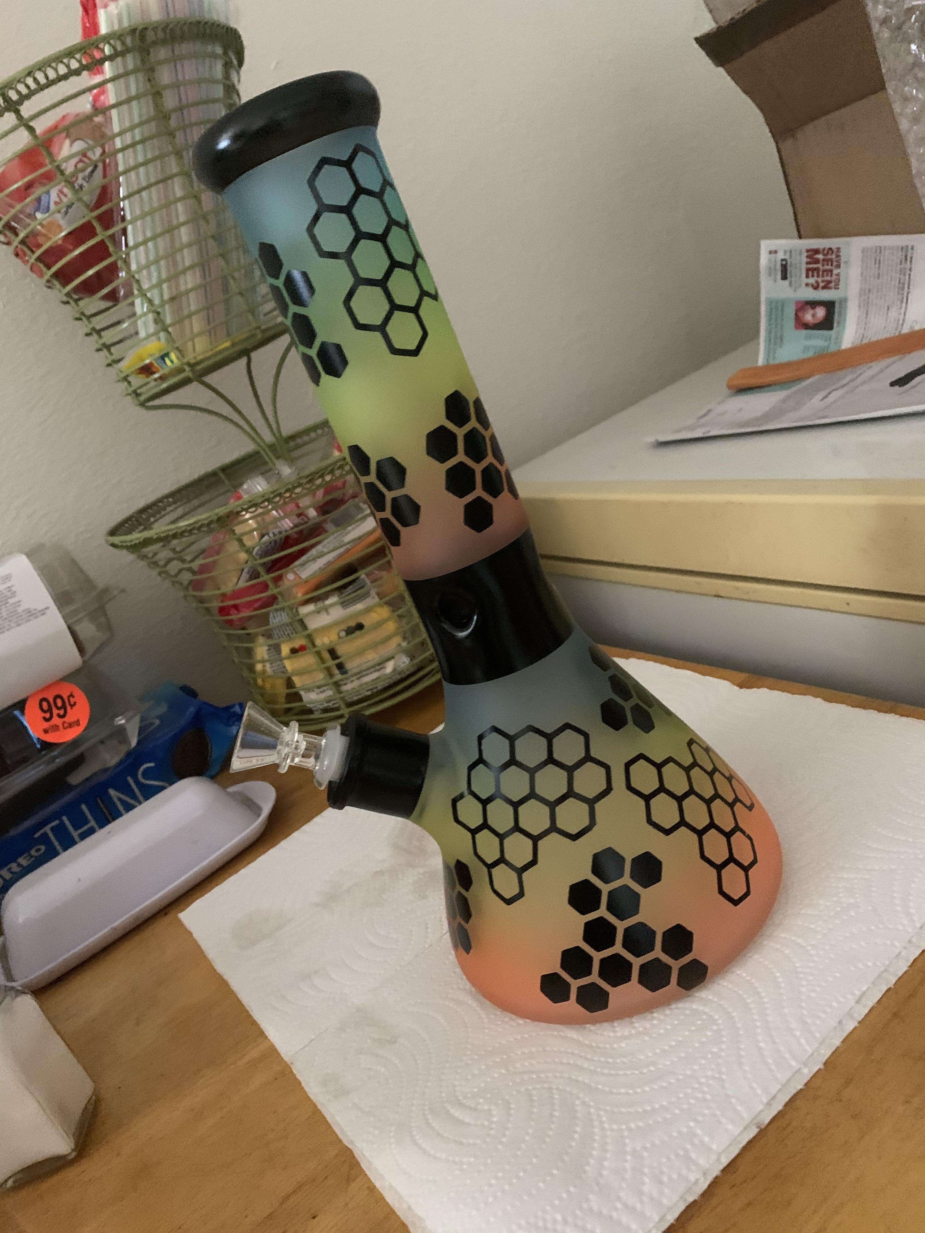 My first bong 😍 I’m in love. r/weed