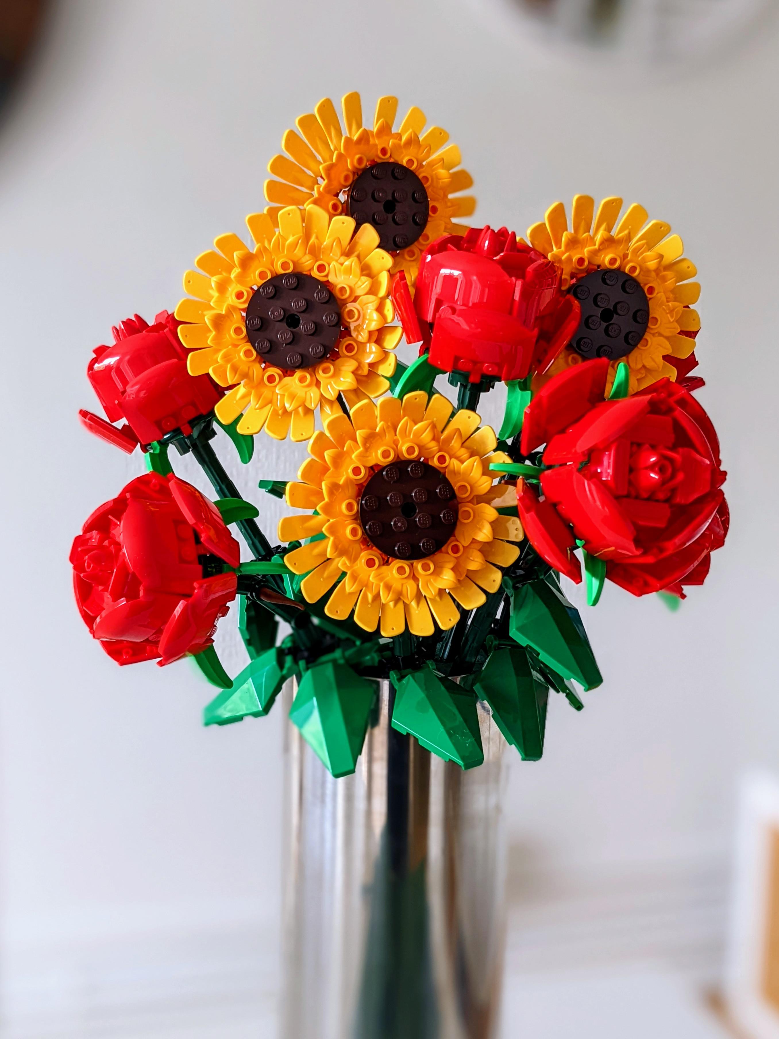 Roses and Sunflowers....basic sets can look great r/lego