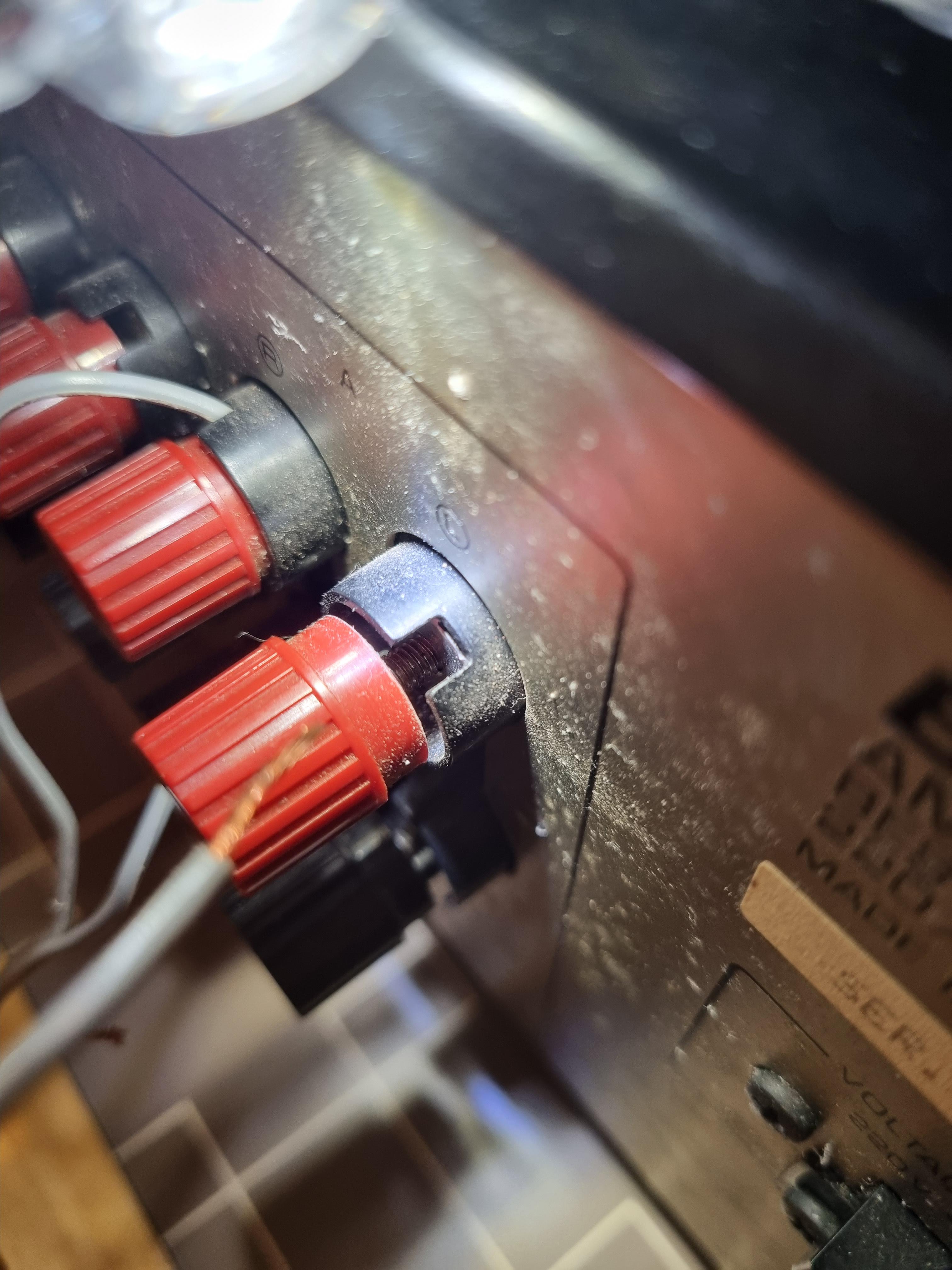 How do I connect my speaker wire to these? r/vintageaudio