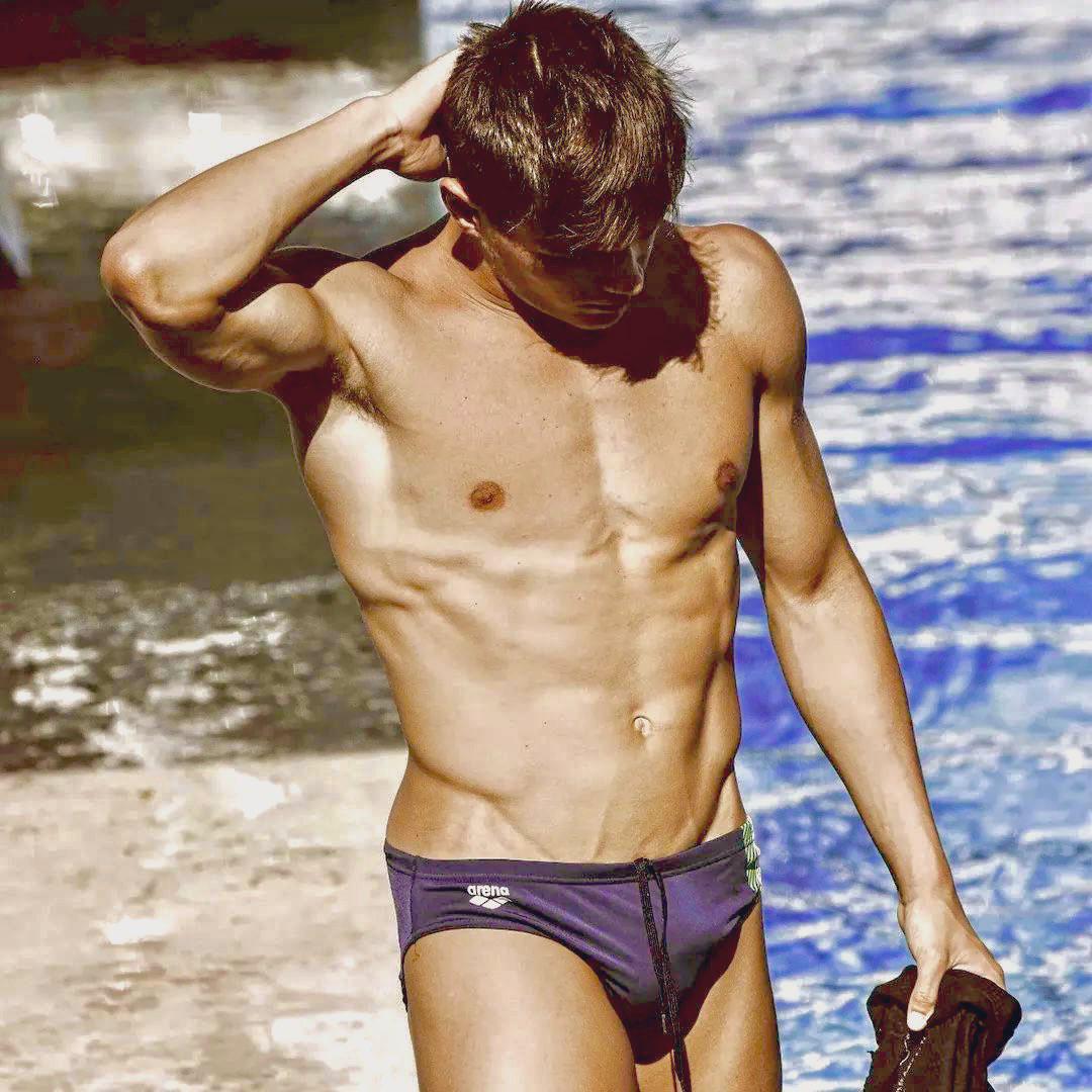 Stefano Belotti : FitHotCelebs