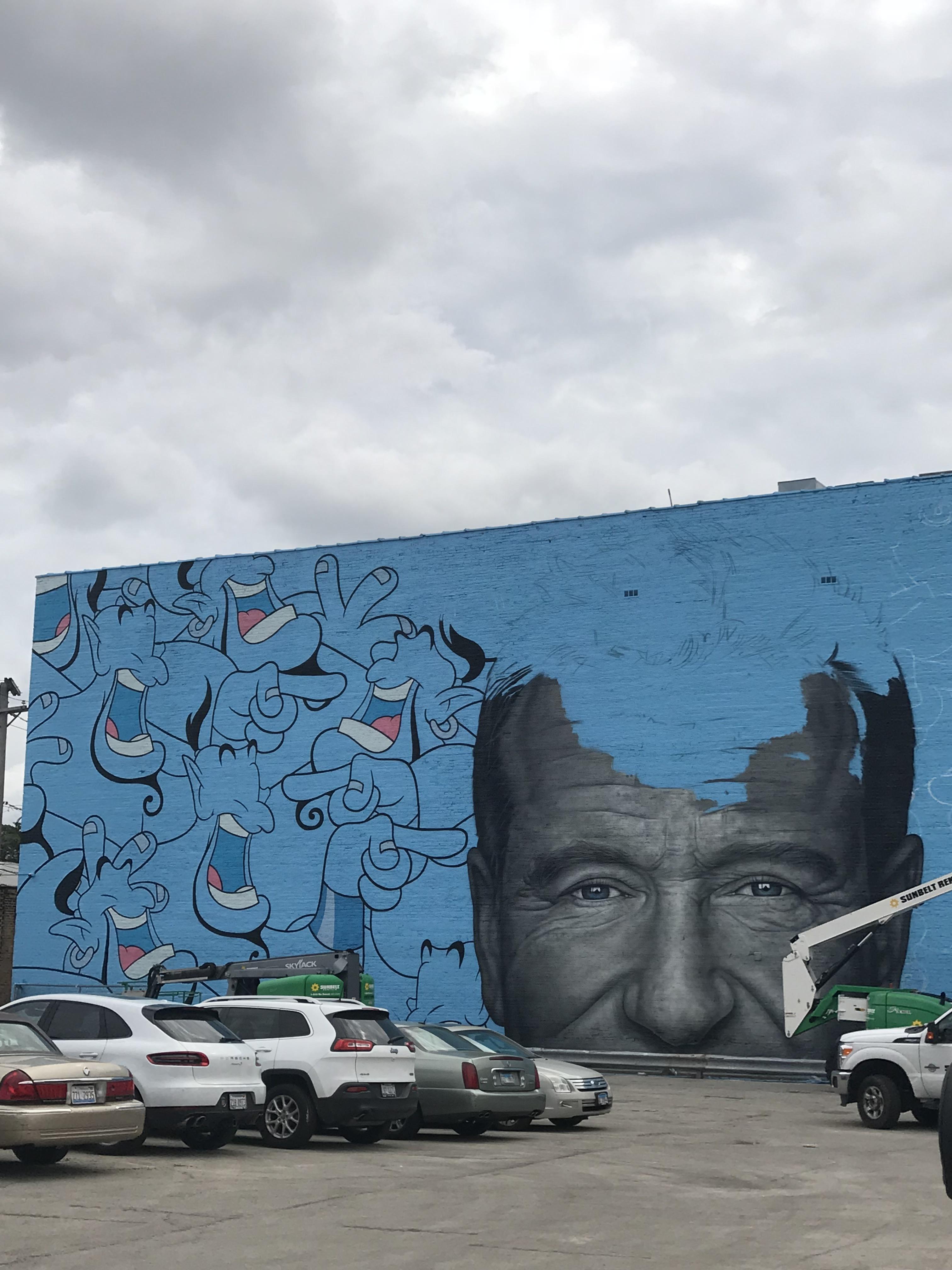 HUGE Robin Williams tribute mural going up off Milwaukee Ave. r/chicago