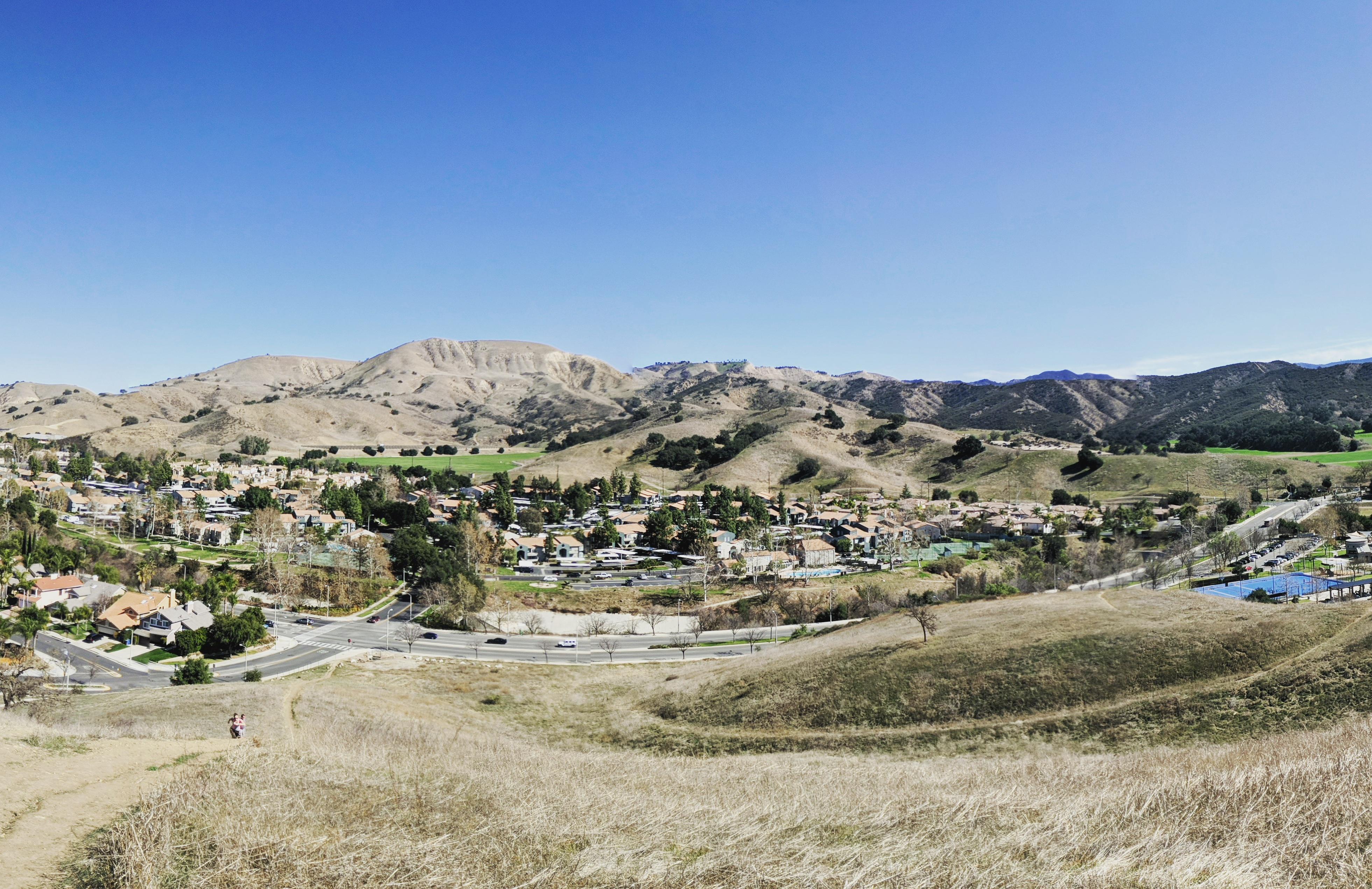 A sliver of Calabasas from a recent hike. r/LosAngeles