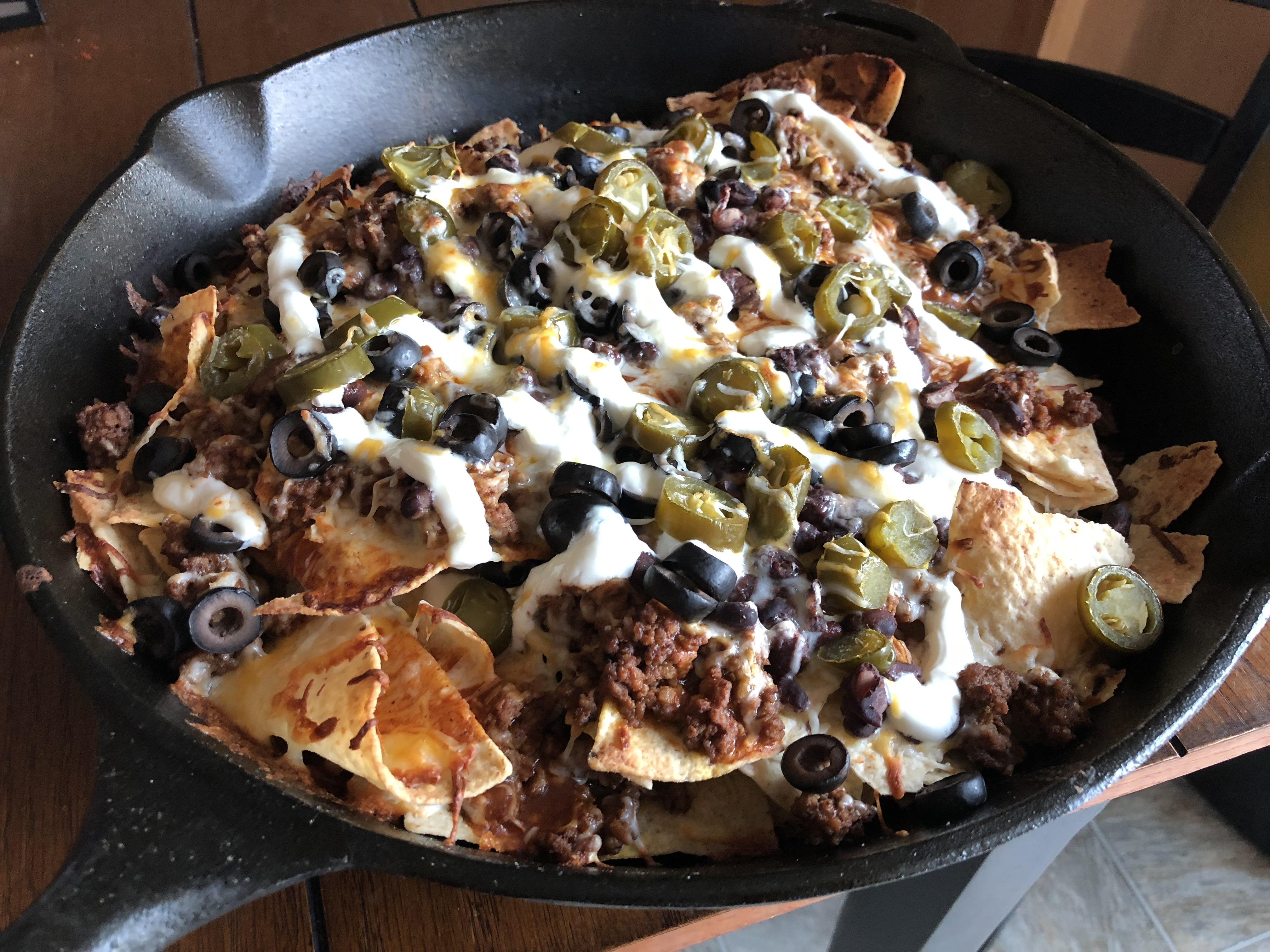 [HOMEMADE] Cast Iron Skillet Nachos r/food