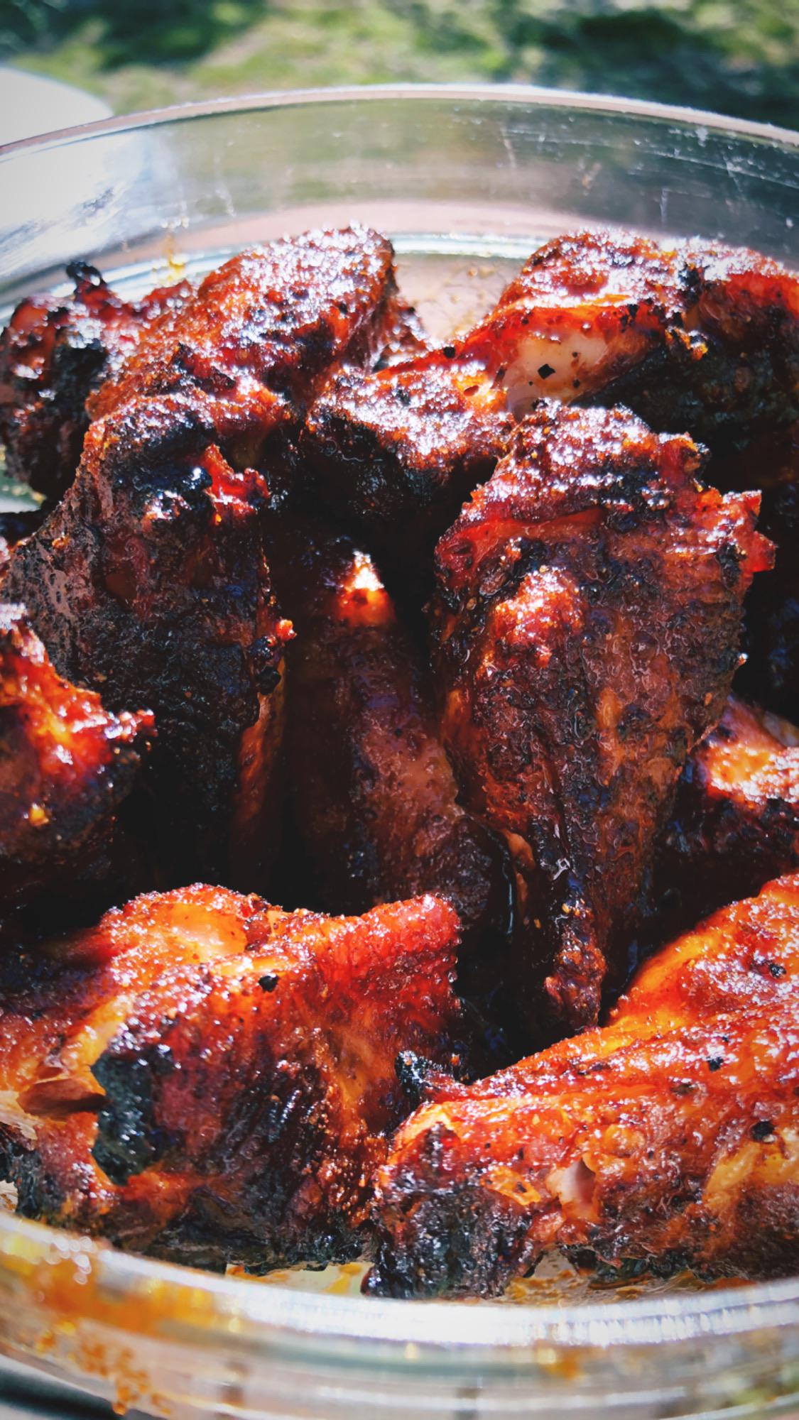 [Homemade] Cherry wood smoked Nashville Hot Wings r/food