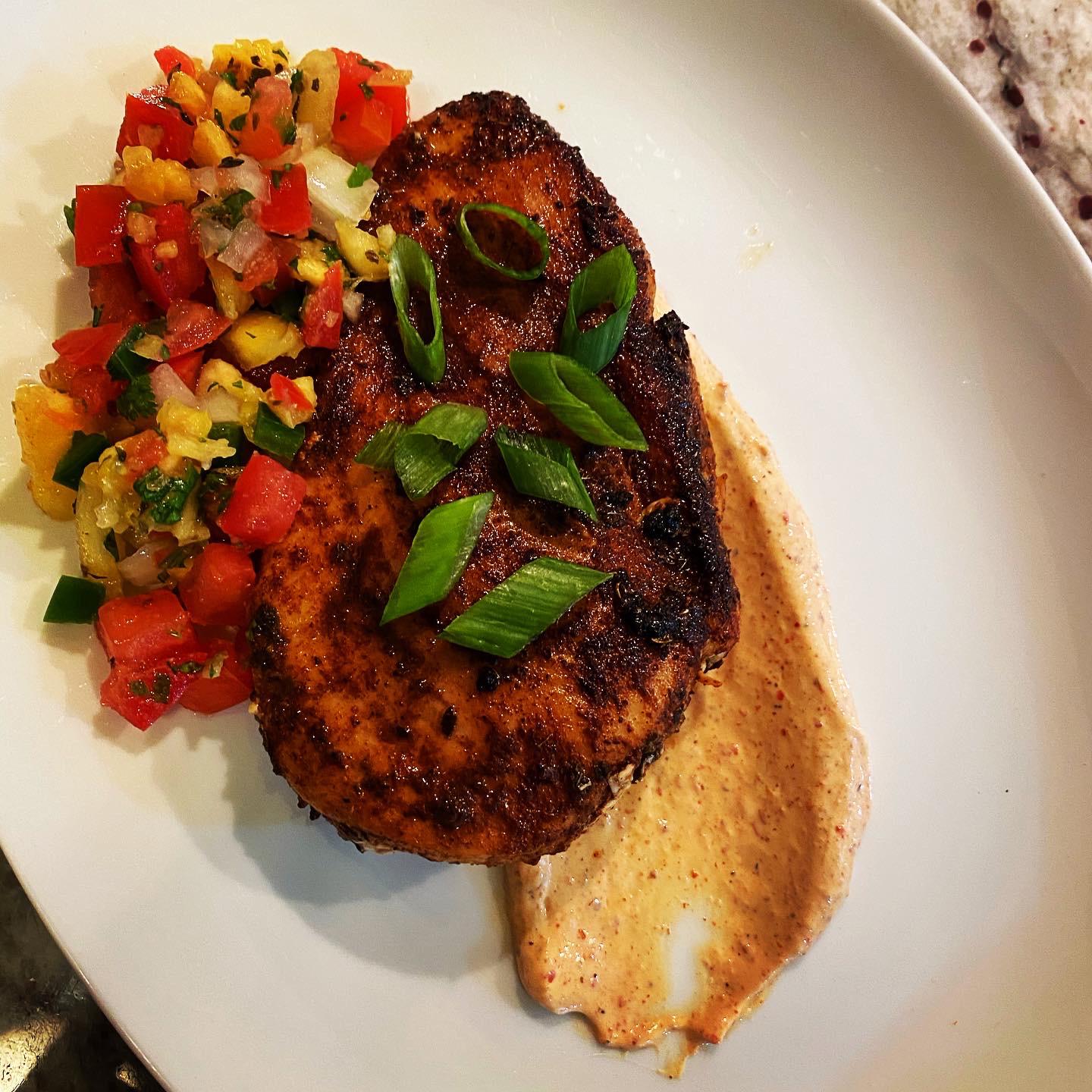[Homemade] West Indies herb/spiced chicken breast, pineapple pico, and tajin+Honduran crema r