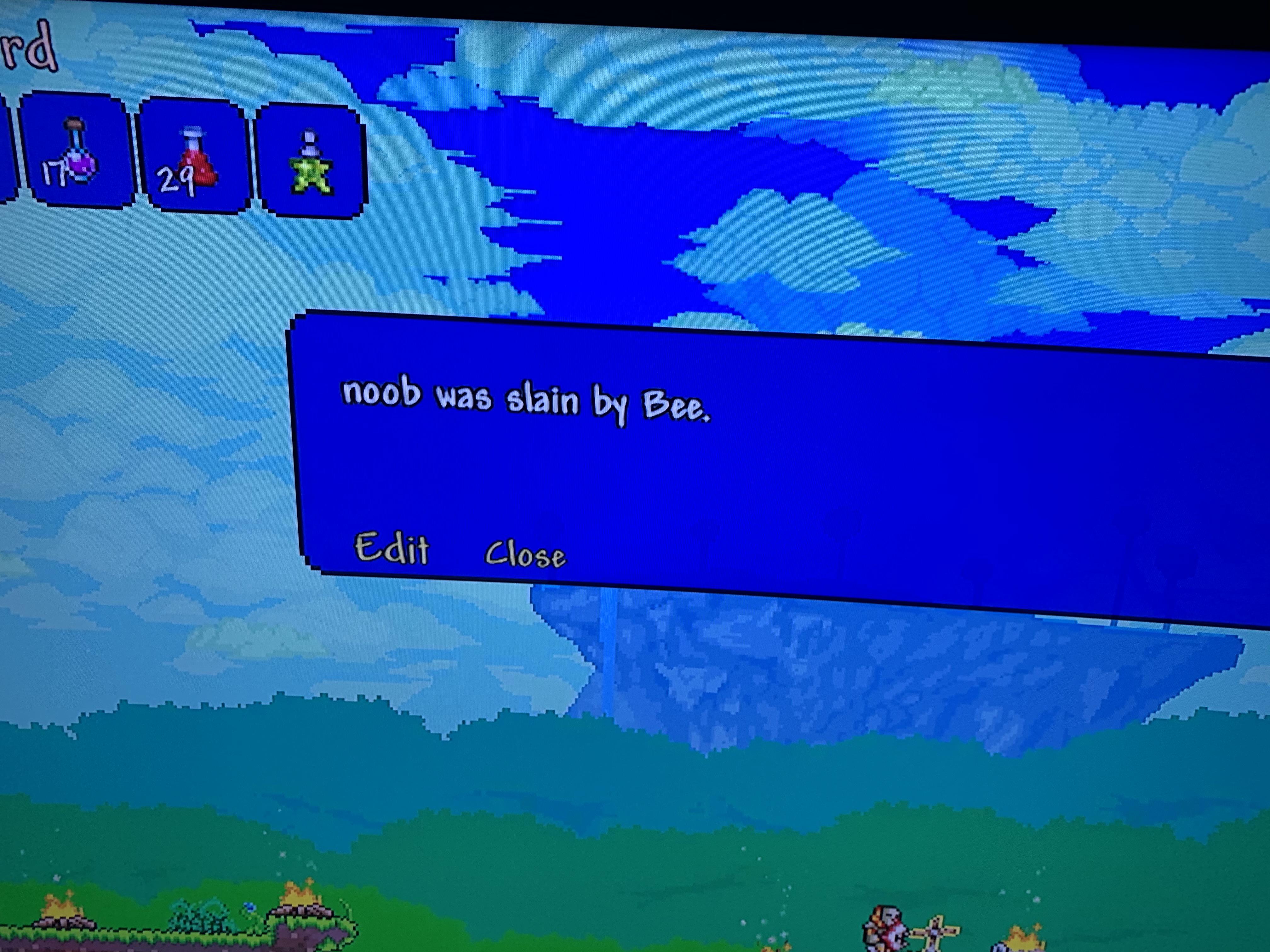 BEES kill me so close to kill Queen bee r/Terraria