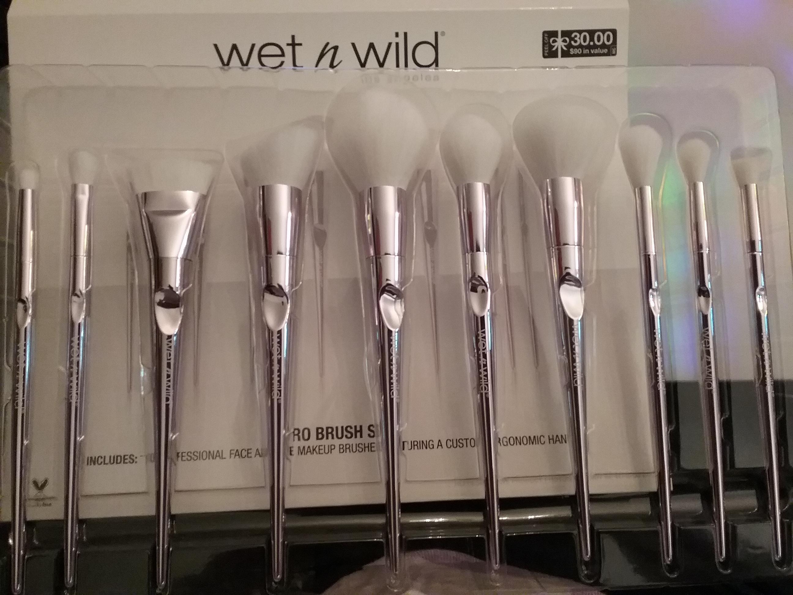 Walgreens 15 Wet n Wild Brushes, they do exist! I found a set! So far
