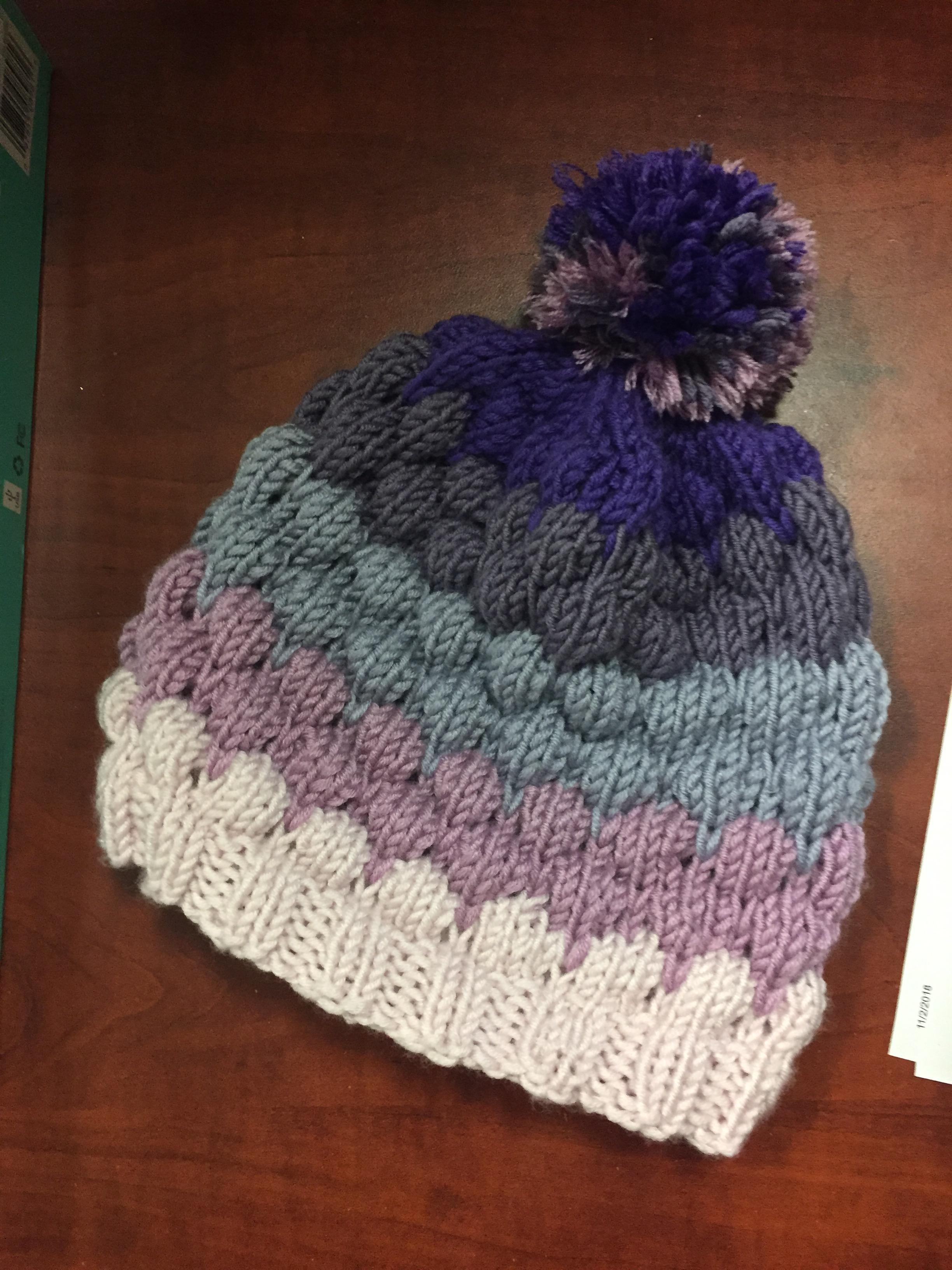 [FO] Finished my first Bubble Hat! r/knitting