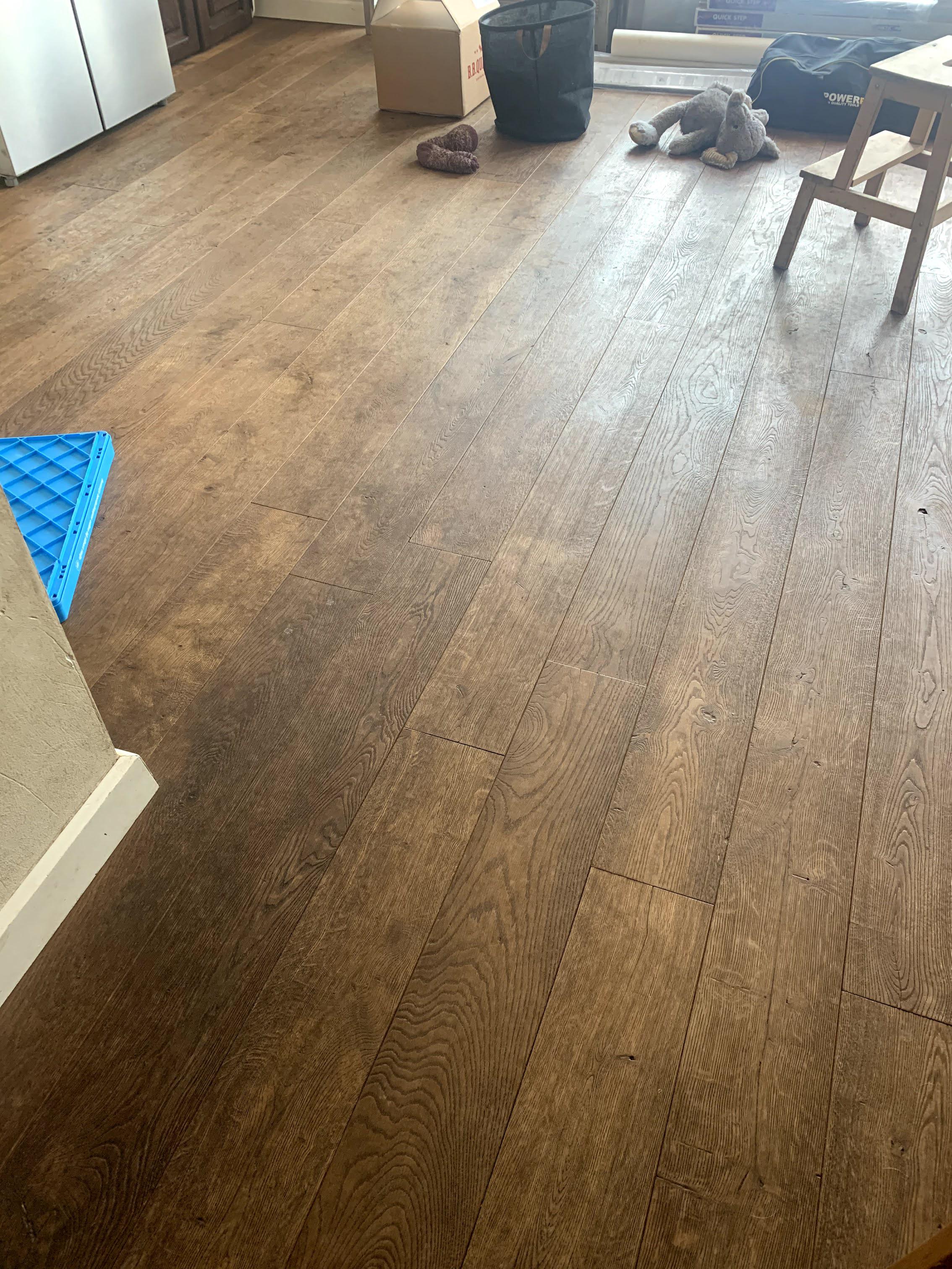 Can you tell the difference between damage caused by pet urine vs water damage on laminate wood