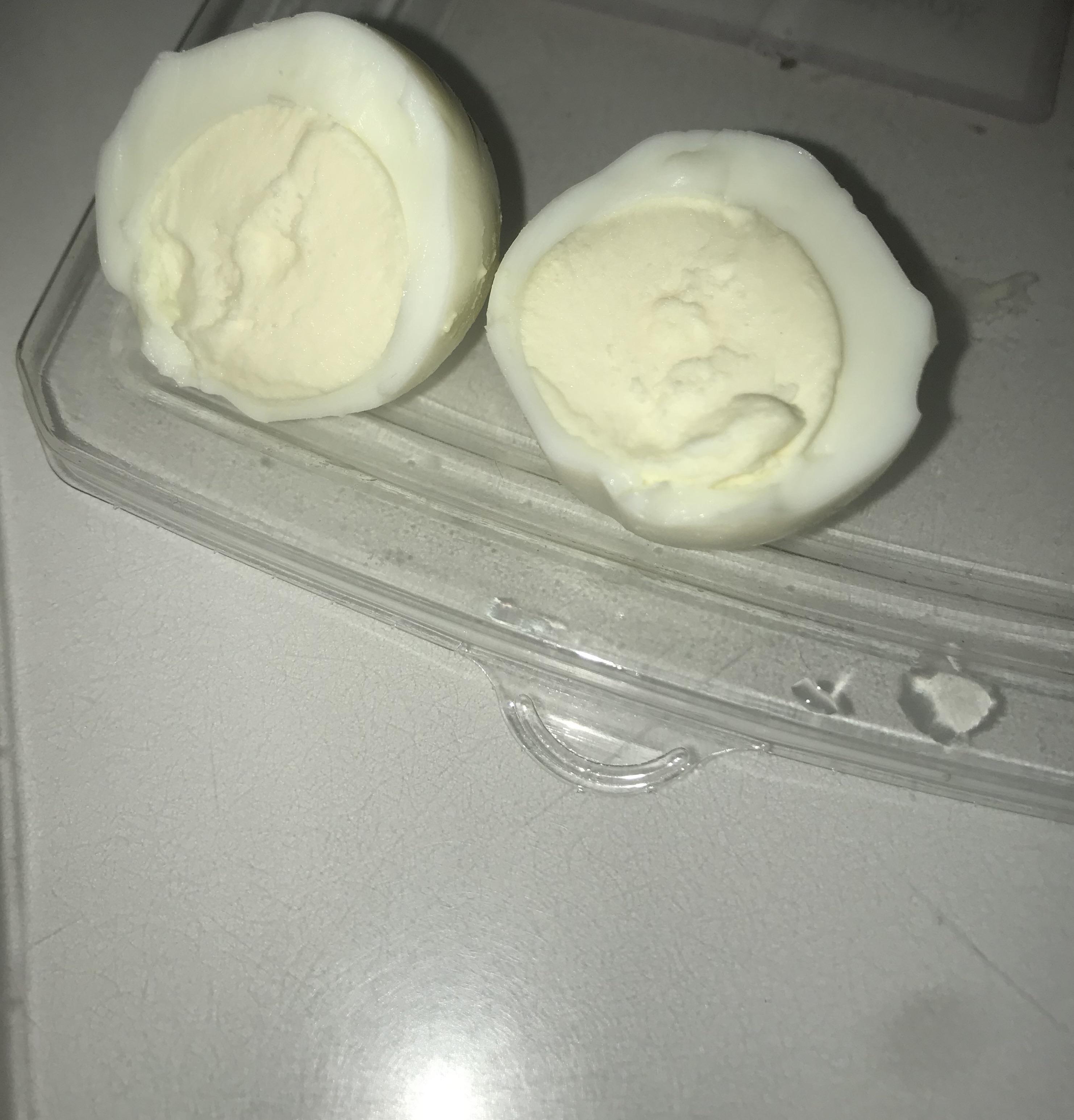White egg yolk found in hard boiled egg r/mildlyinteresting