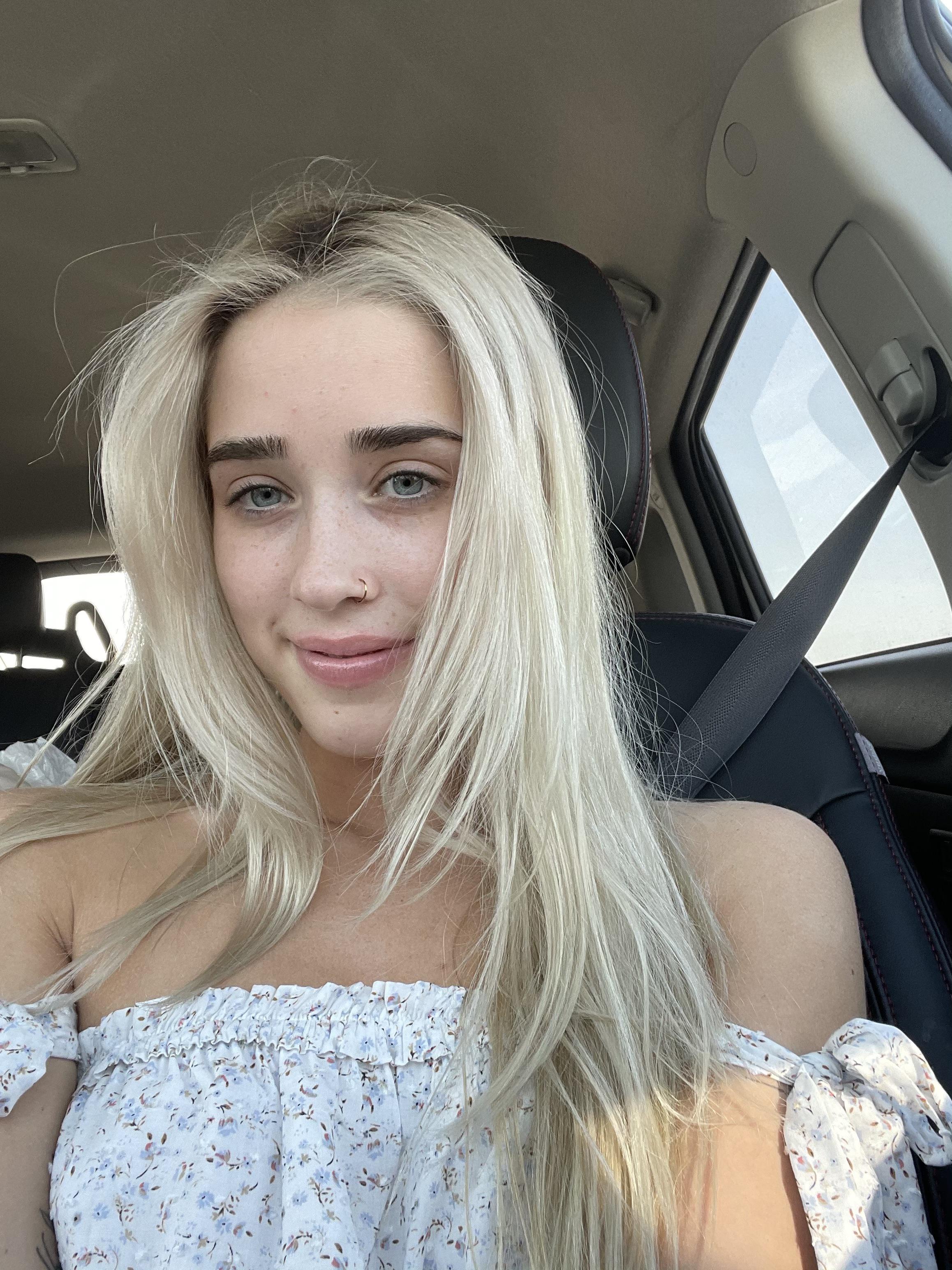 270 best Blonde Selfie images on Pholder | Selfie, Selfies and Plus Size