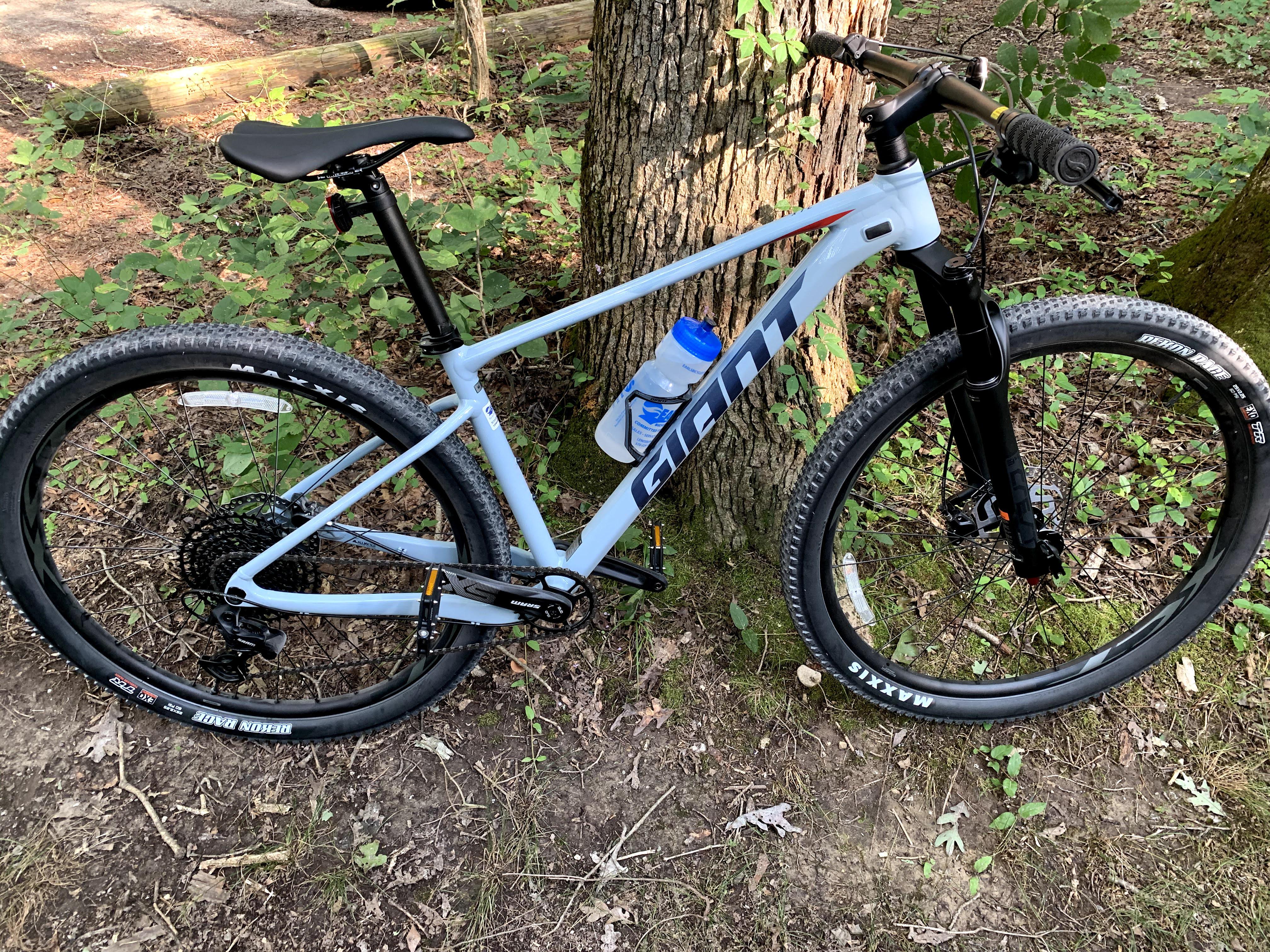 Giant XTC SLR 29 2 (2021) finally my first mountainbike, bring me