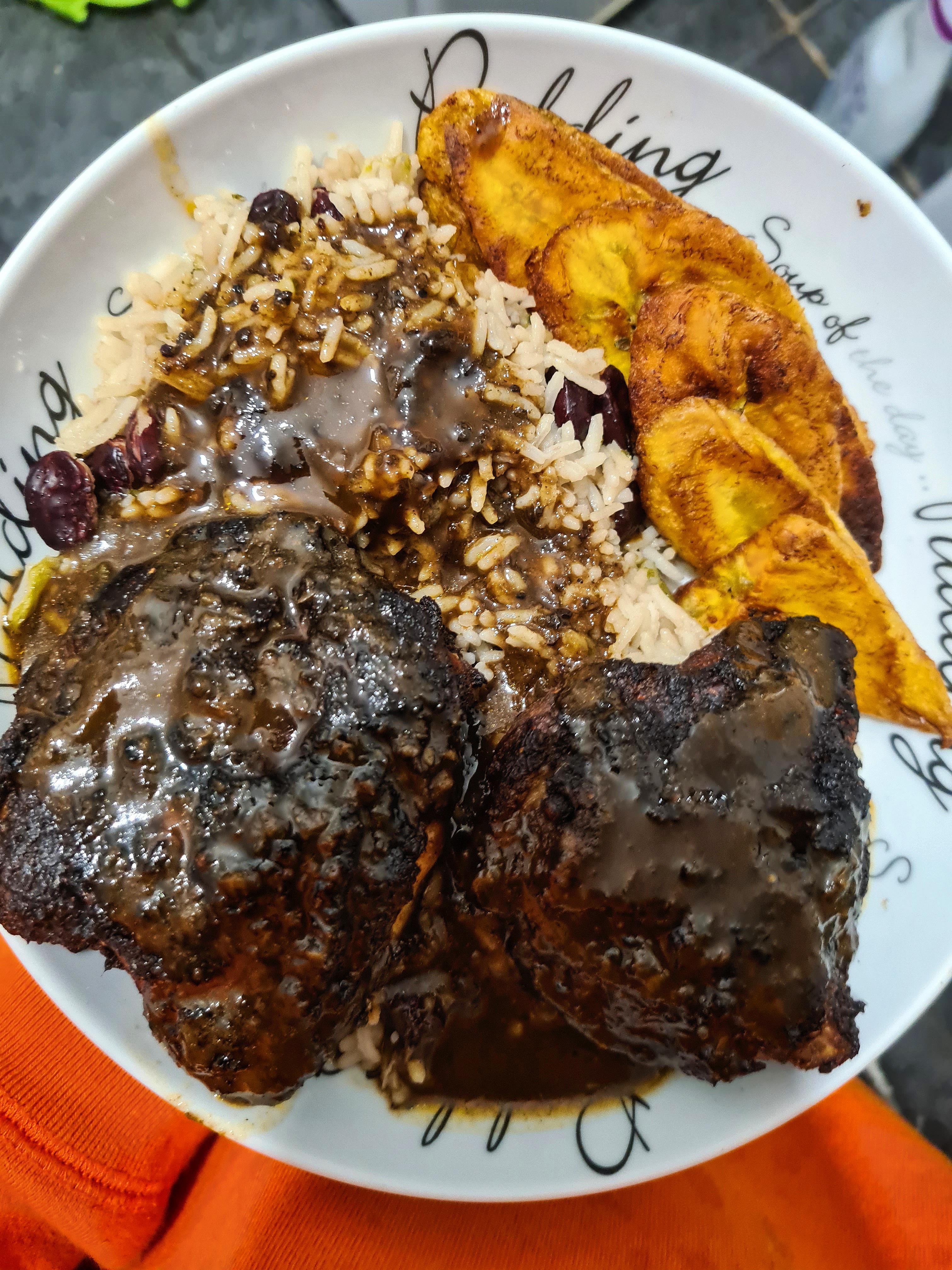 [Homemade] Jerk chicken, rice n peas, fried plantain with jerk bbq