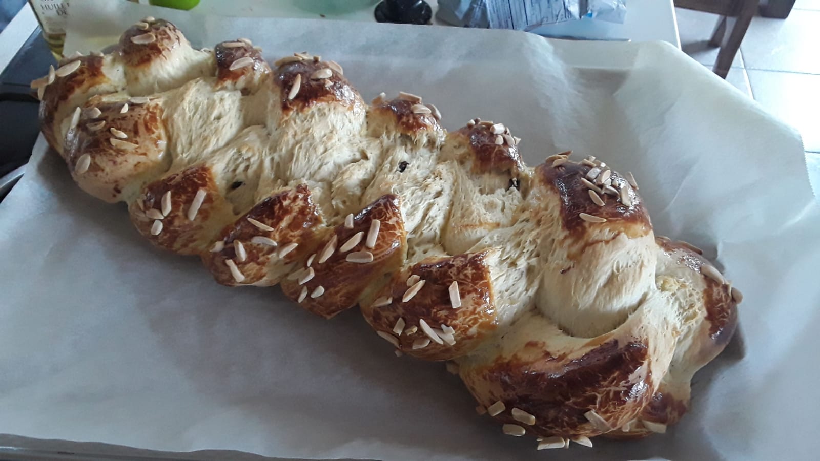 My wife makes a really good hefezopf Breadit