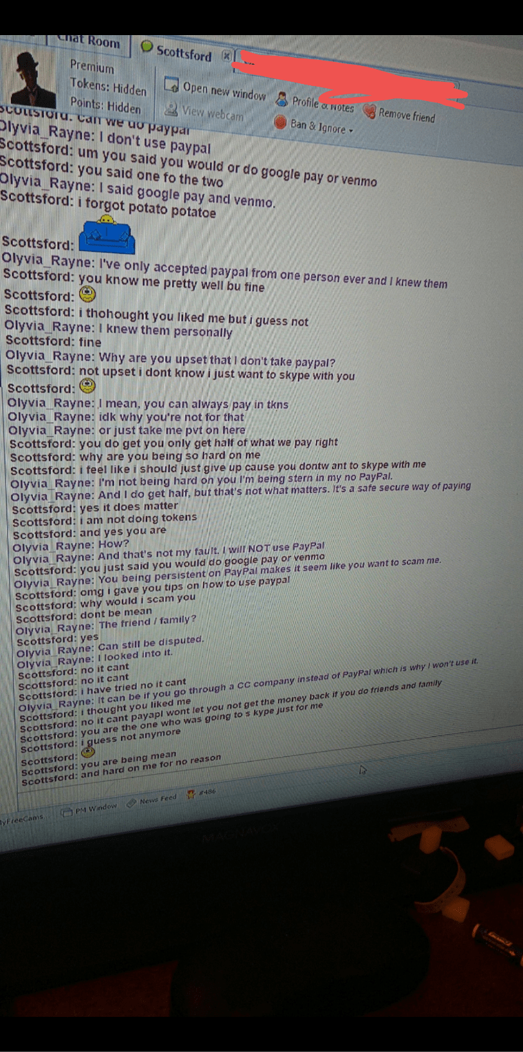 Anyone else smell something fishy? r/CamGirlProblems