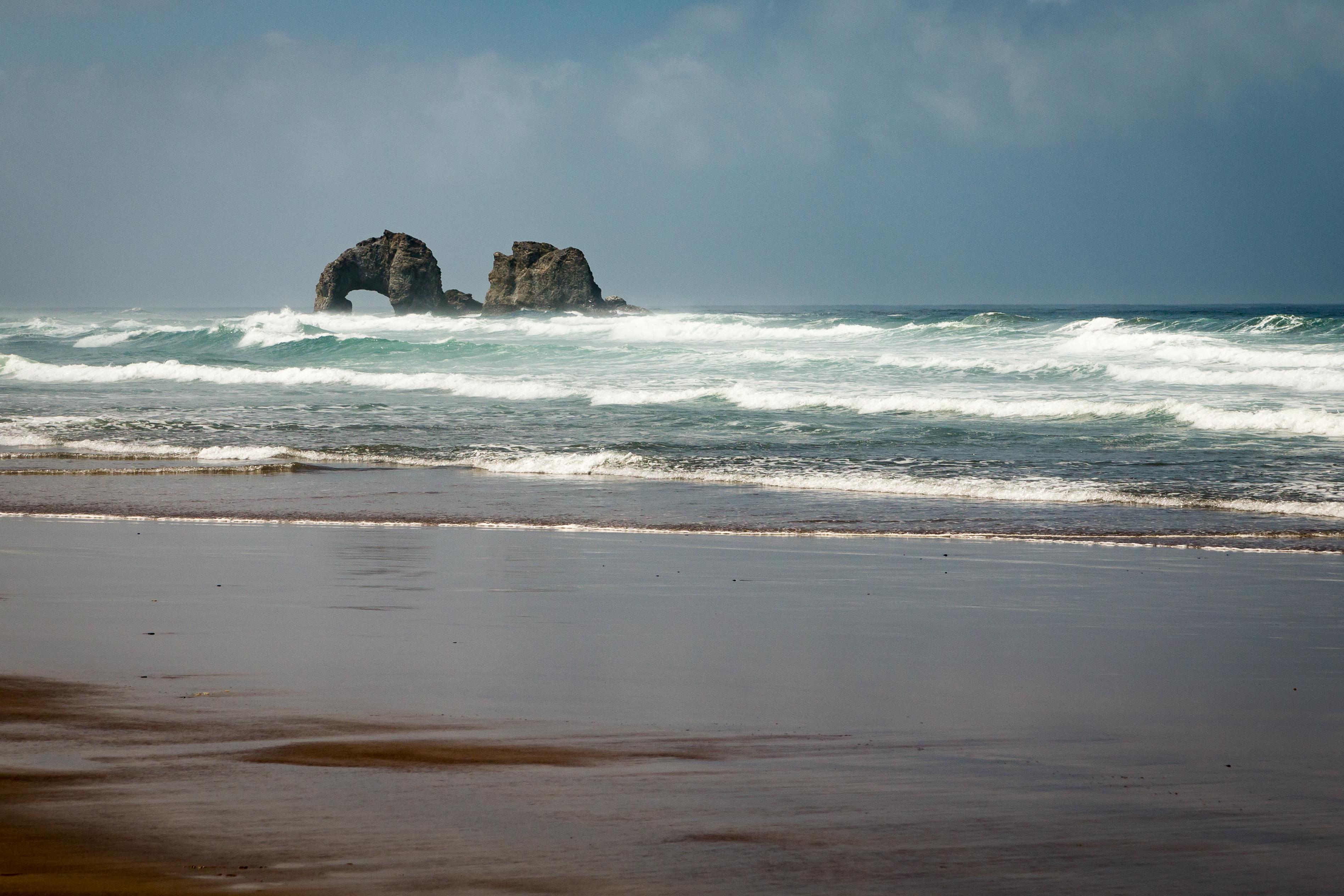 Rockaway Beach, Oregon [3792x2528] [OC] r/EarthPorn